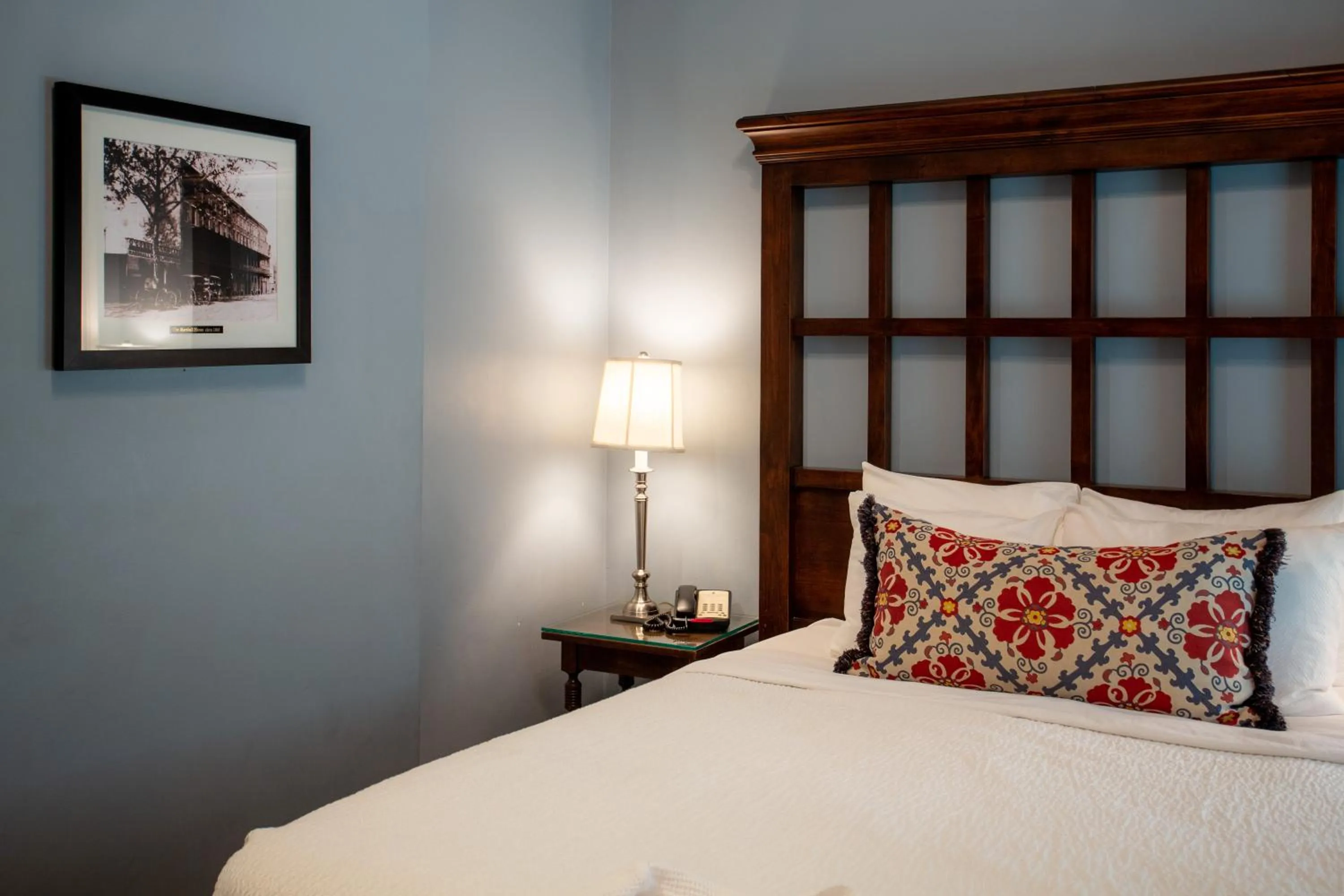 Bedroom, Bed in The Marshall House, Historic Inns of Savannah Collection