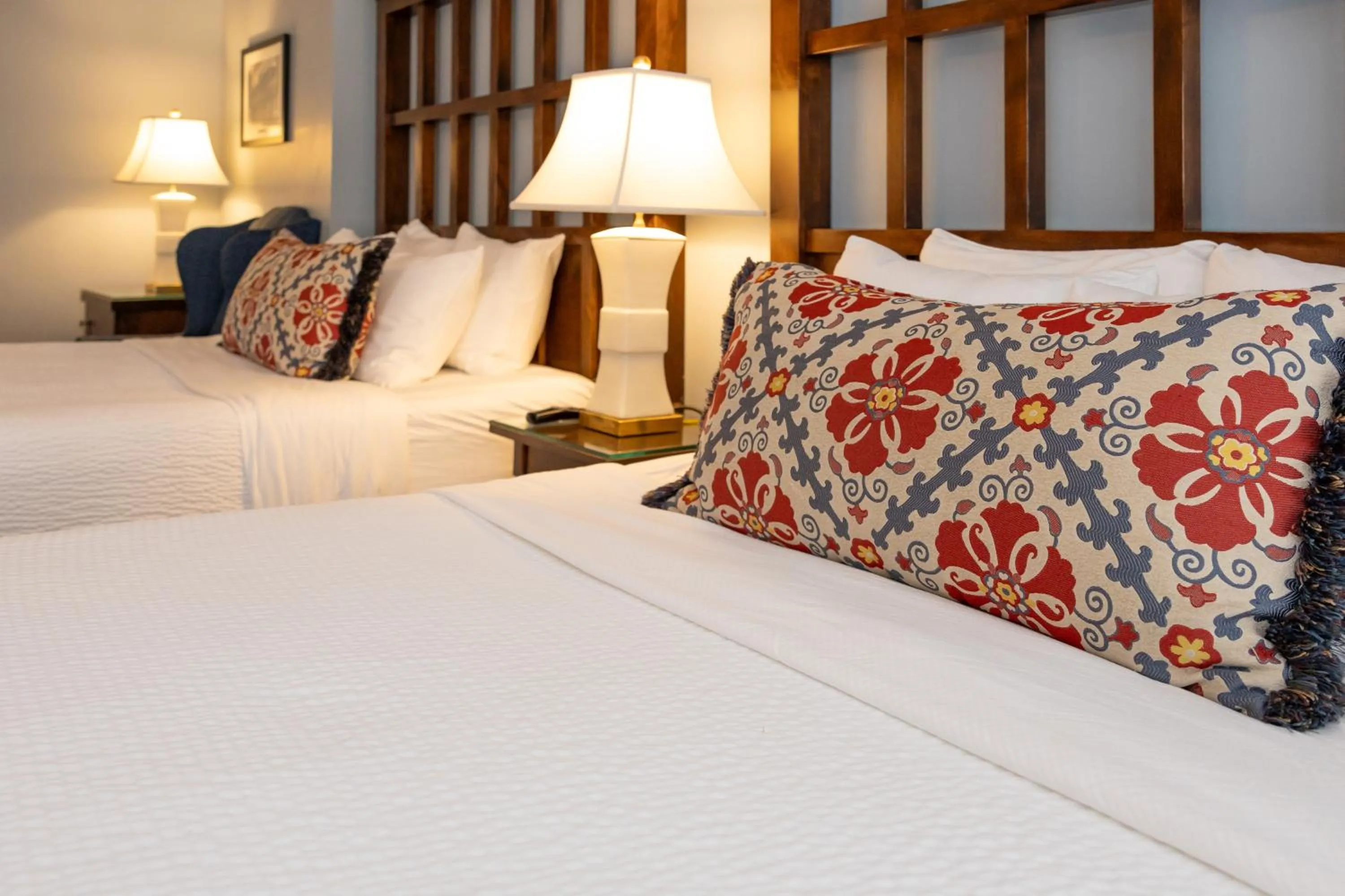 Bedroom, Bed in The Marshall House, Historic Inns of Savannah Collection