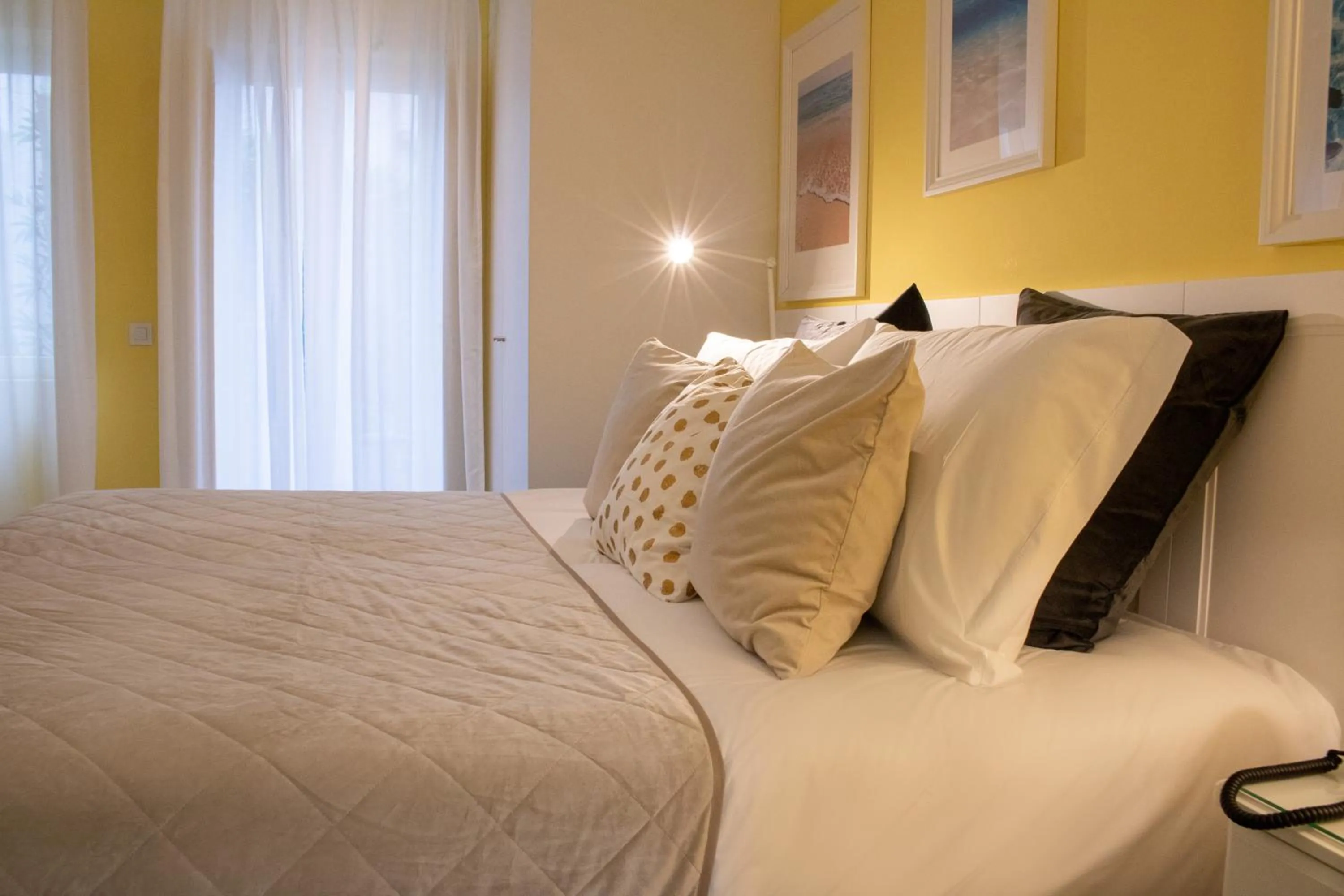 Bedroom, Bed in Kavia Hotel do Largo