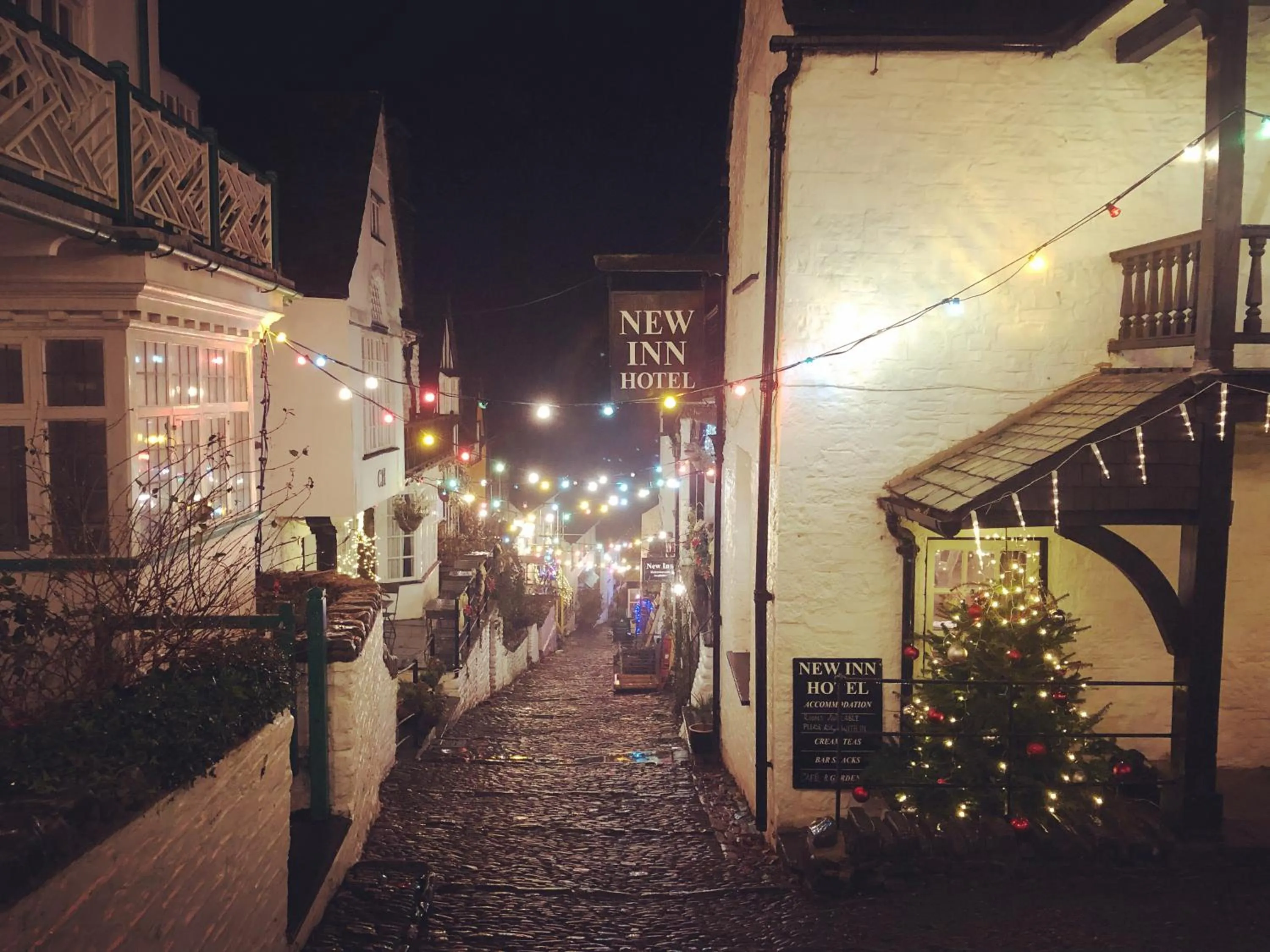 Neighbourhood in The New Inn Clovelly