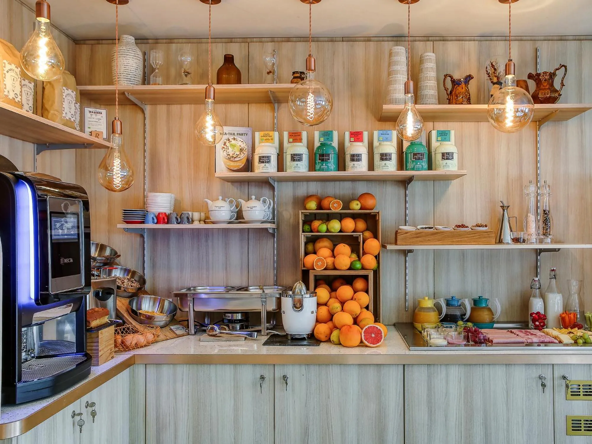 Breakfast in Séjours & Affaires Angers Atrium