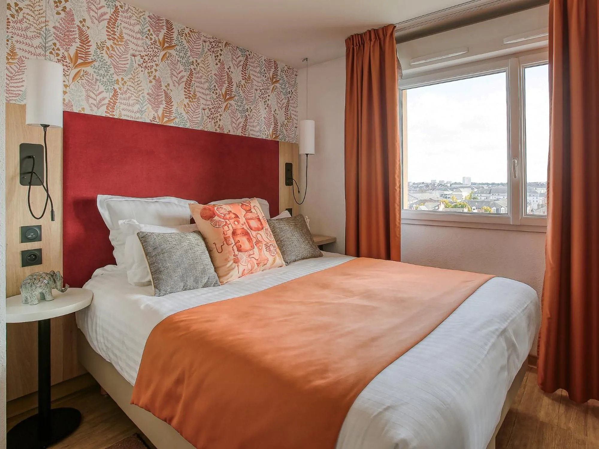 Photo of the whole room, Bed in Séjours & Affaires Angers Atrium