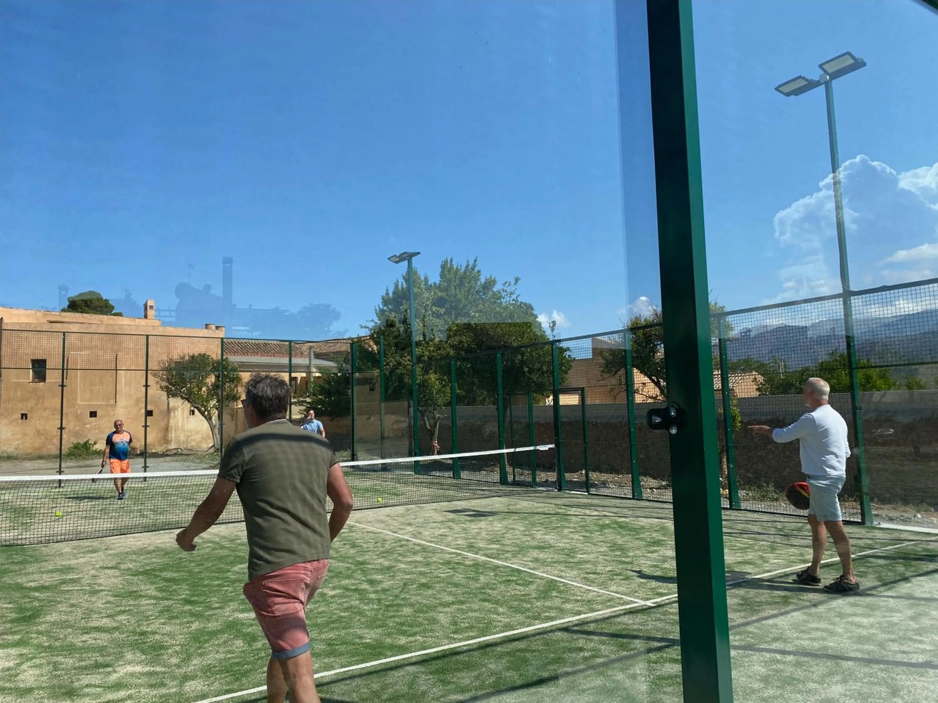 Tennis court in Casa Limon