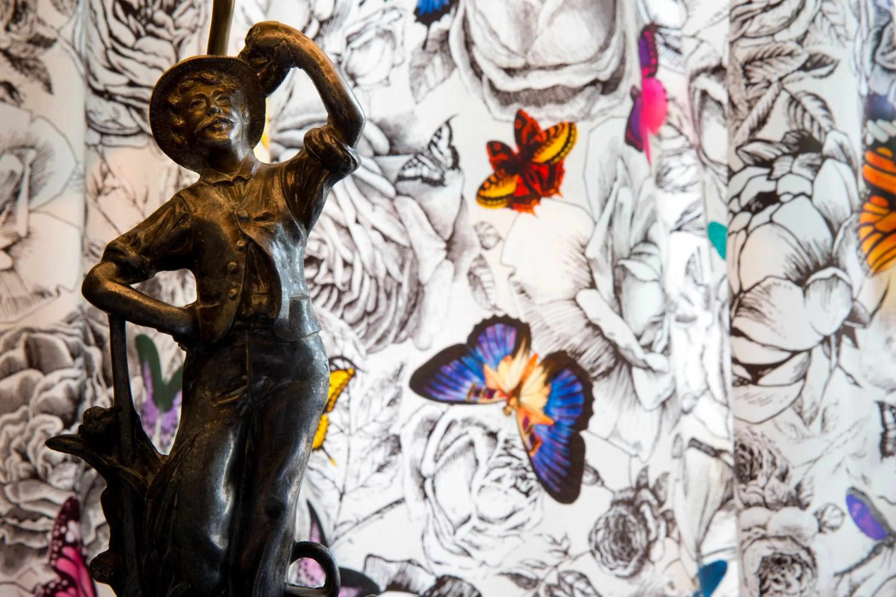 Decorative detail in CAZAUDEHORE Hôtel Restaurant Gastronomique Terrasse et Jardins