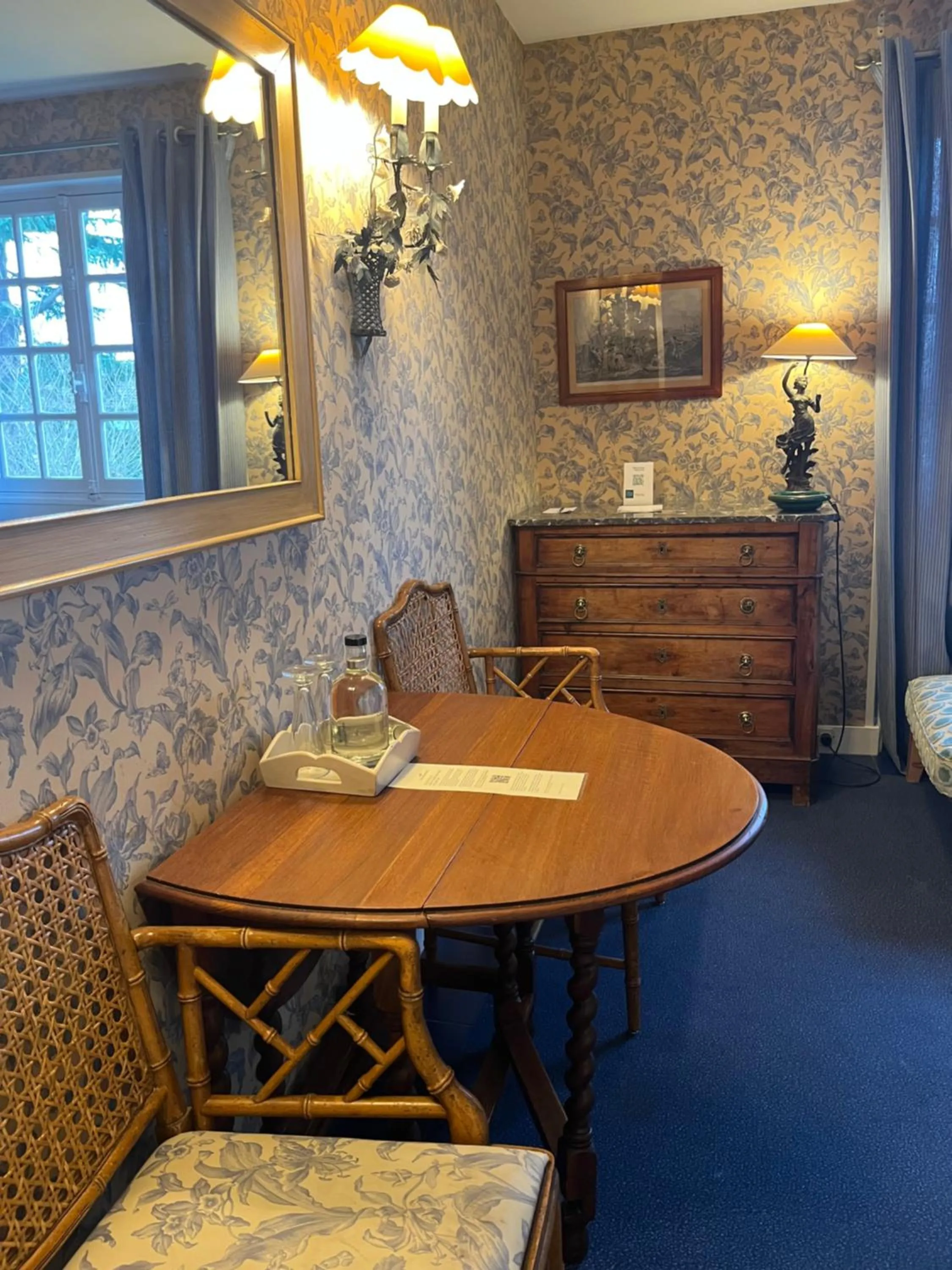 Bedroom in CAZAUDEHORE Hôtel Restaurant Gastronomique Terrasse et Jardins