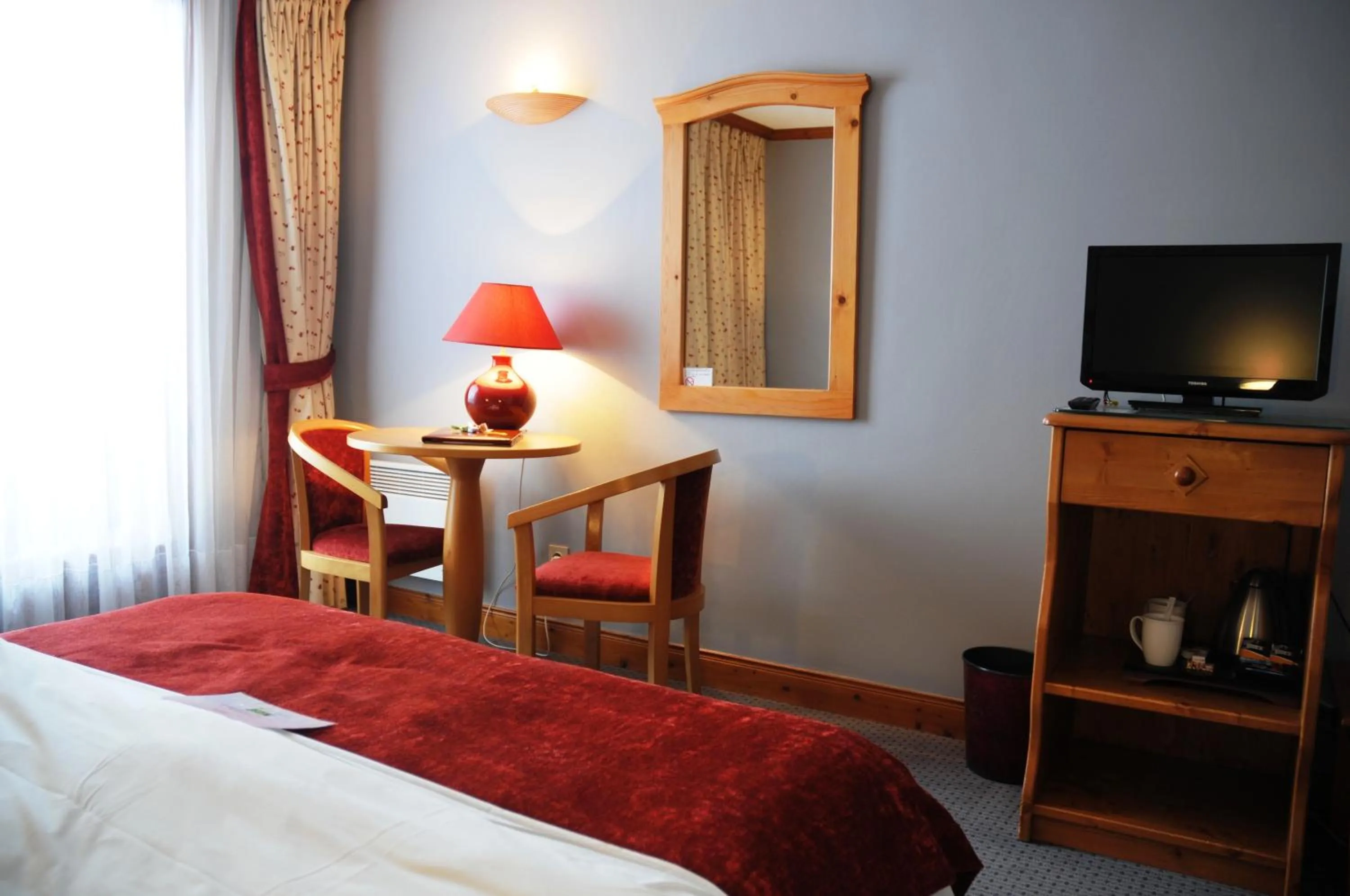 Bedroom, Bed in Le Calgary