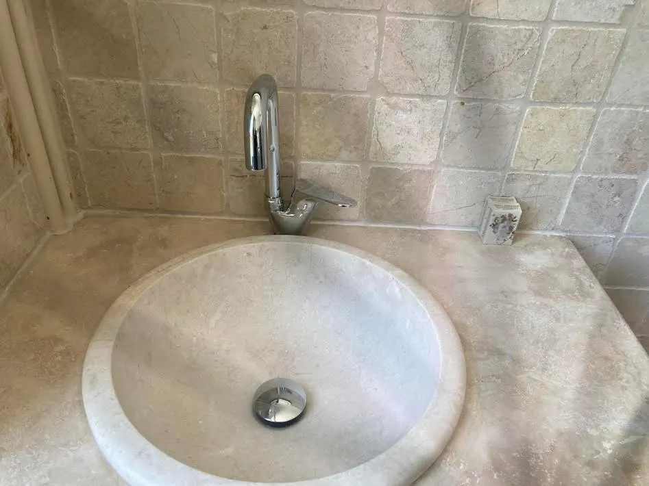 Suite Royale- SPA - Jacuzzi - Sauna - Massage - 2 Double Rooms - 4 SAISONS - Piscine Chauffée Toute l'année - POOL VIEW - Heated POOL -800m City Centre