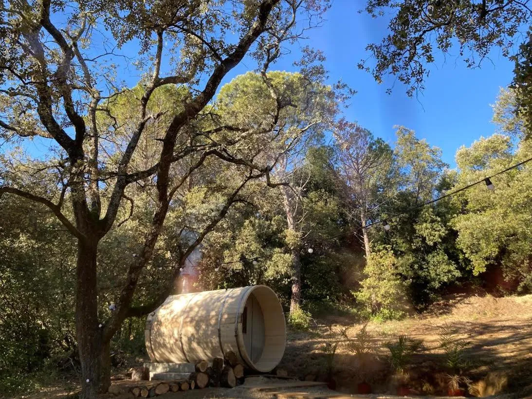 Suite Royale- SPA - Jacuzzi - Sauna - Massage - 2 Double Rooms - 4 SAISONS - Piscine Chauffée Toute l'année - POOL VIEW - Heated POOL -800m City Centre