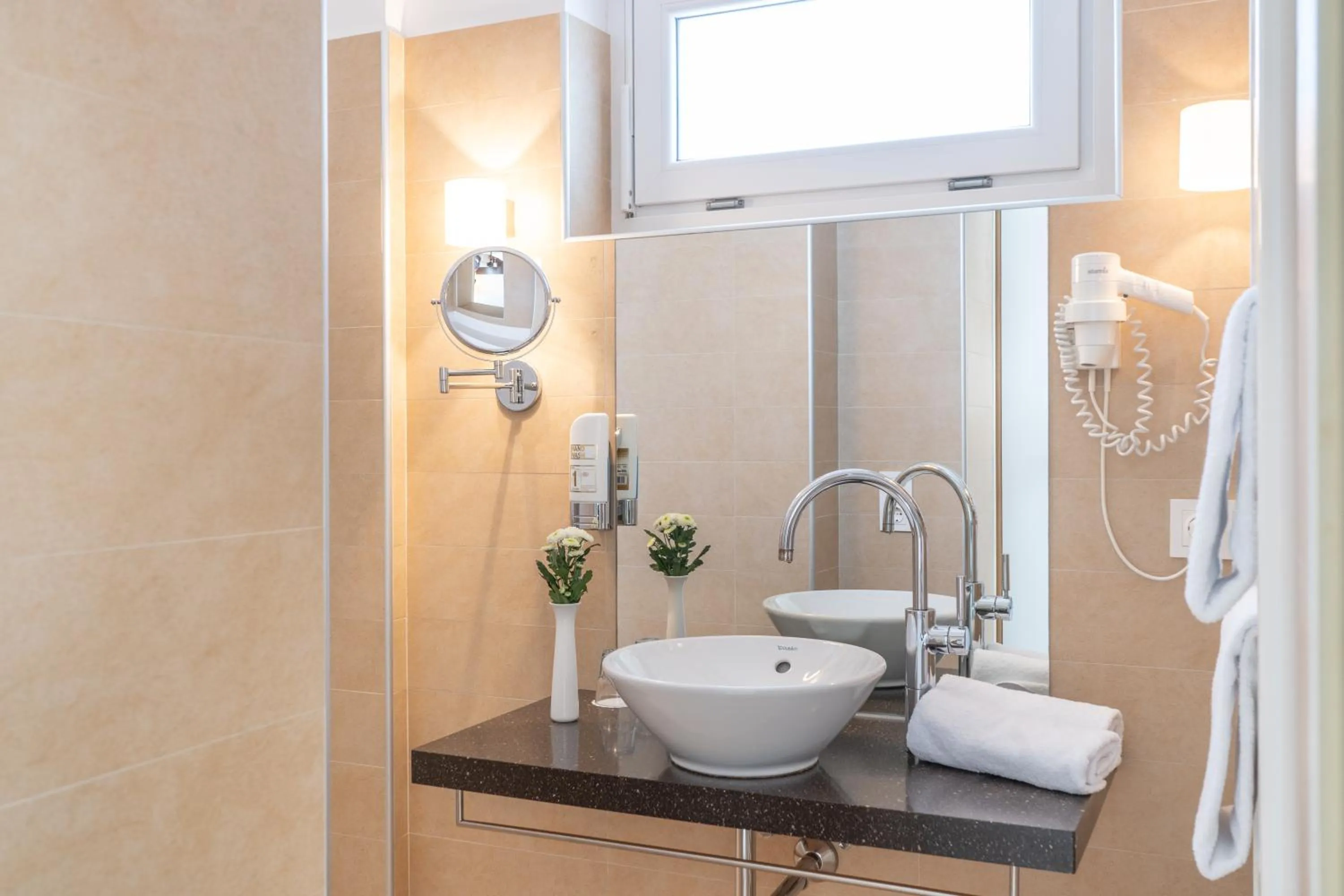 Bathroom in Galerie Hotel