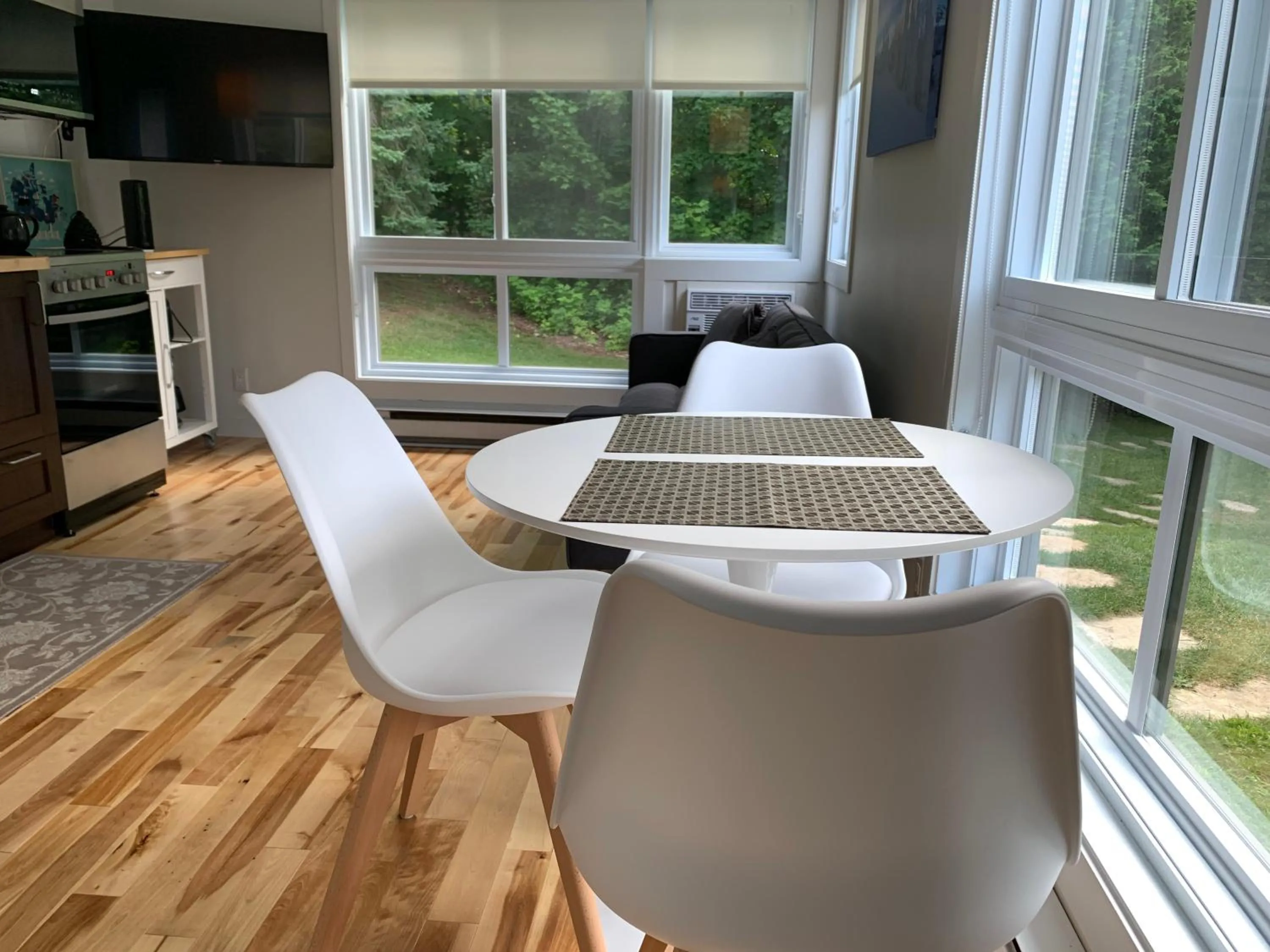 Living room in The MountainSide by Escapades Tremblant