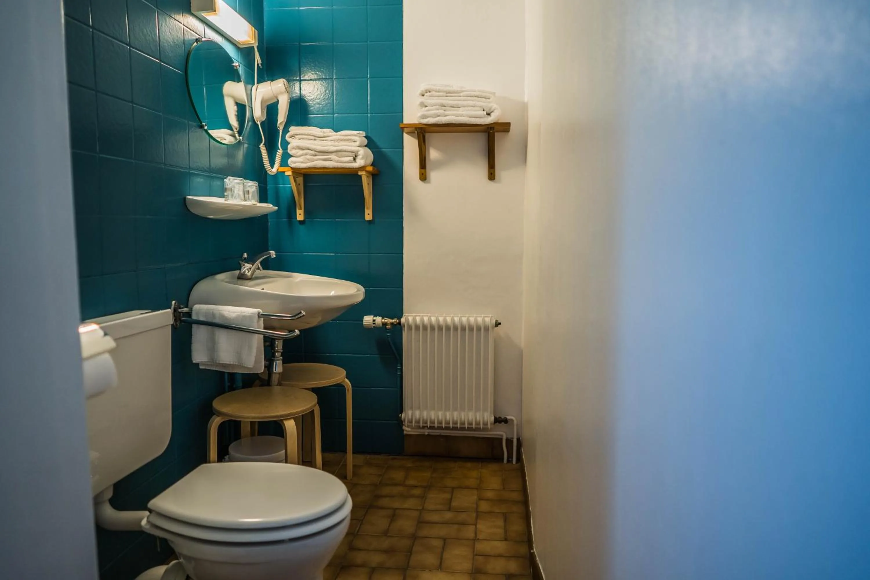 Bathroom in Hôtel Au Vieux Moulin