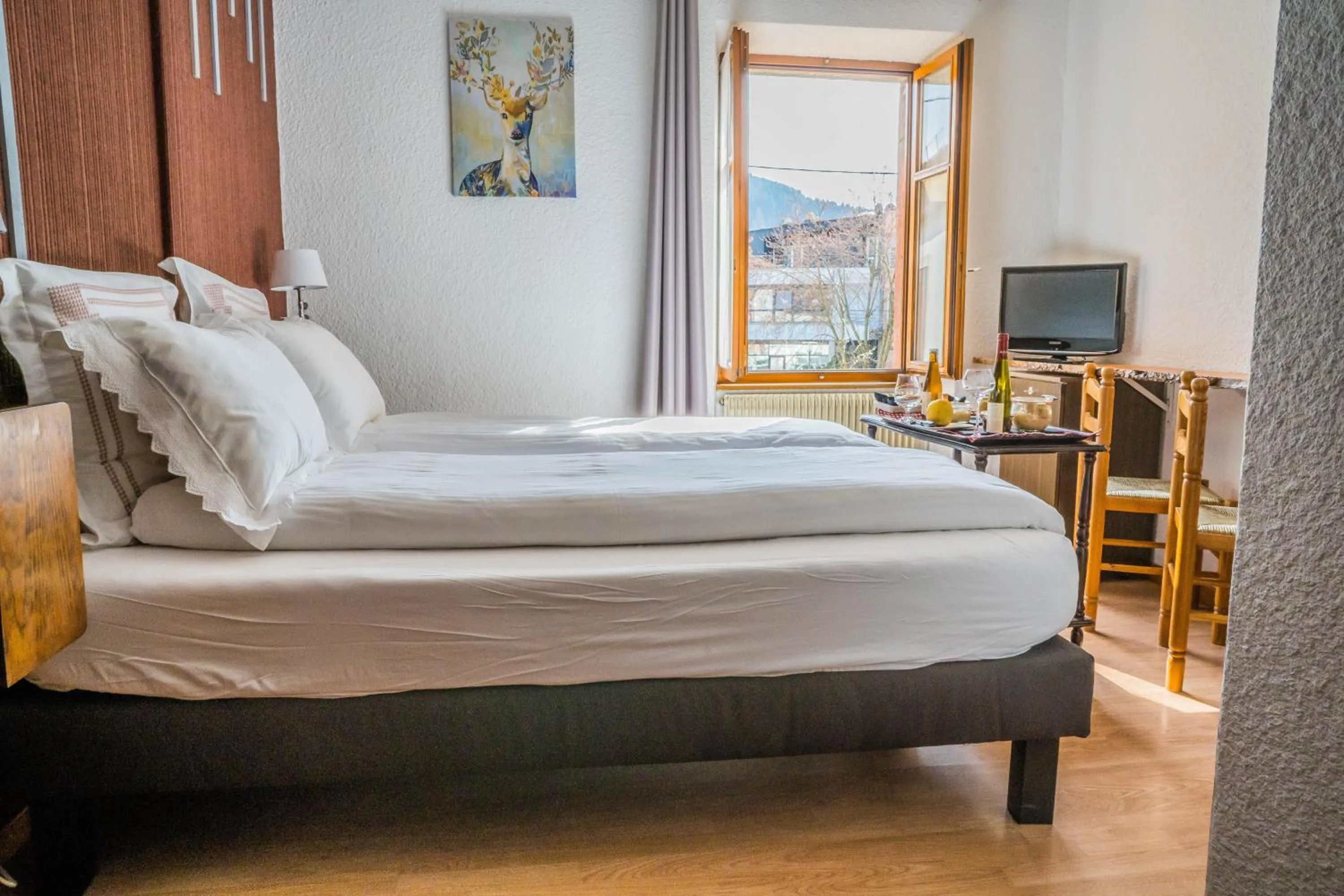 Photo of the whole room, Bed in Hôtel Au Vieux Moulin