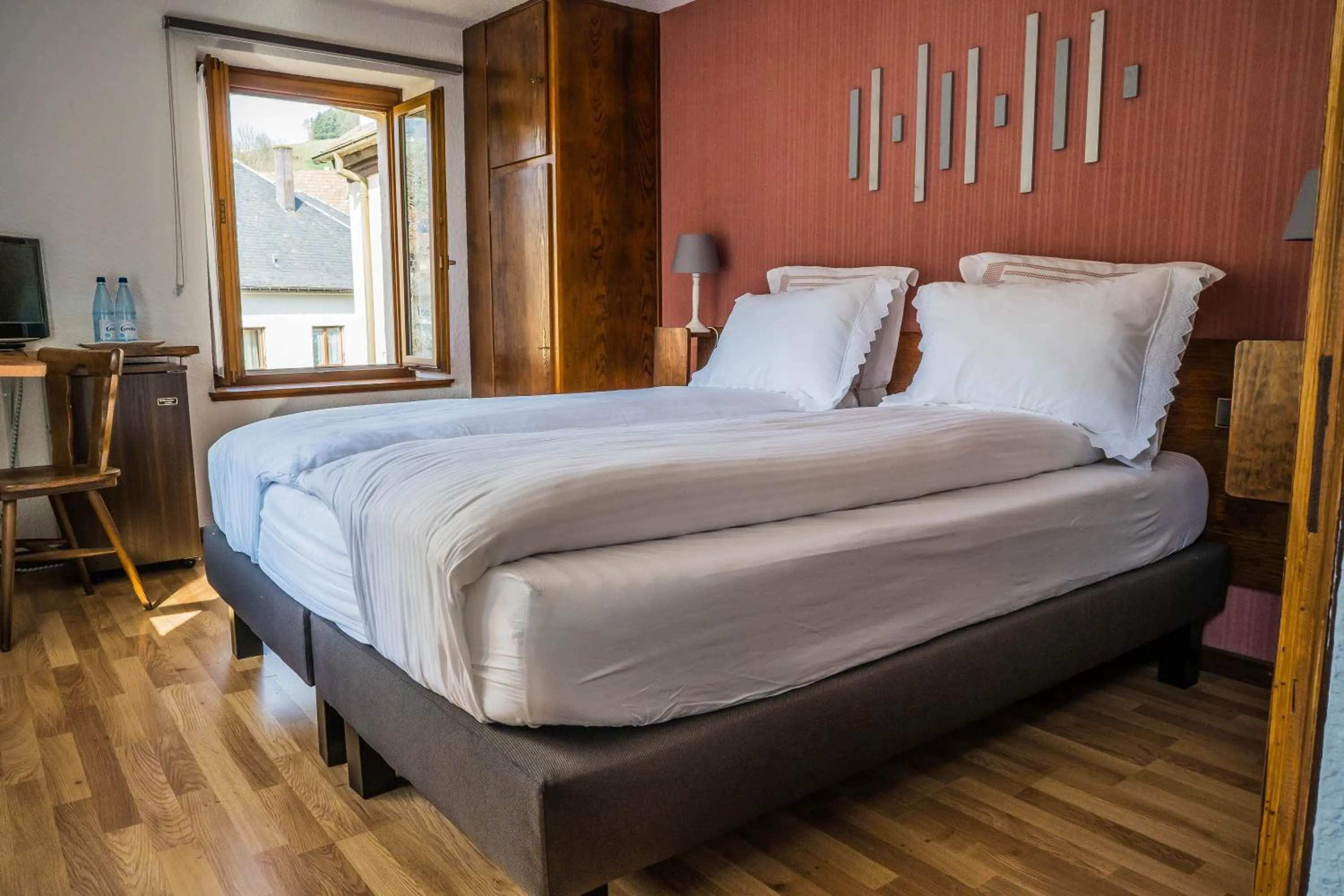 Bed in Hôtel Au Vieux Moulin