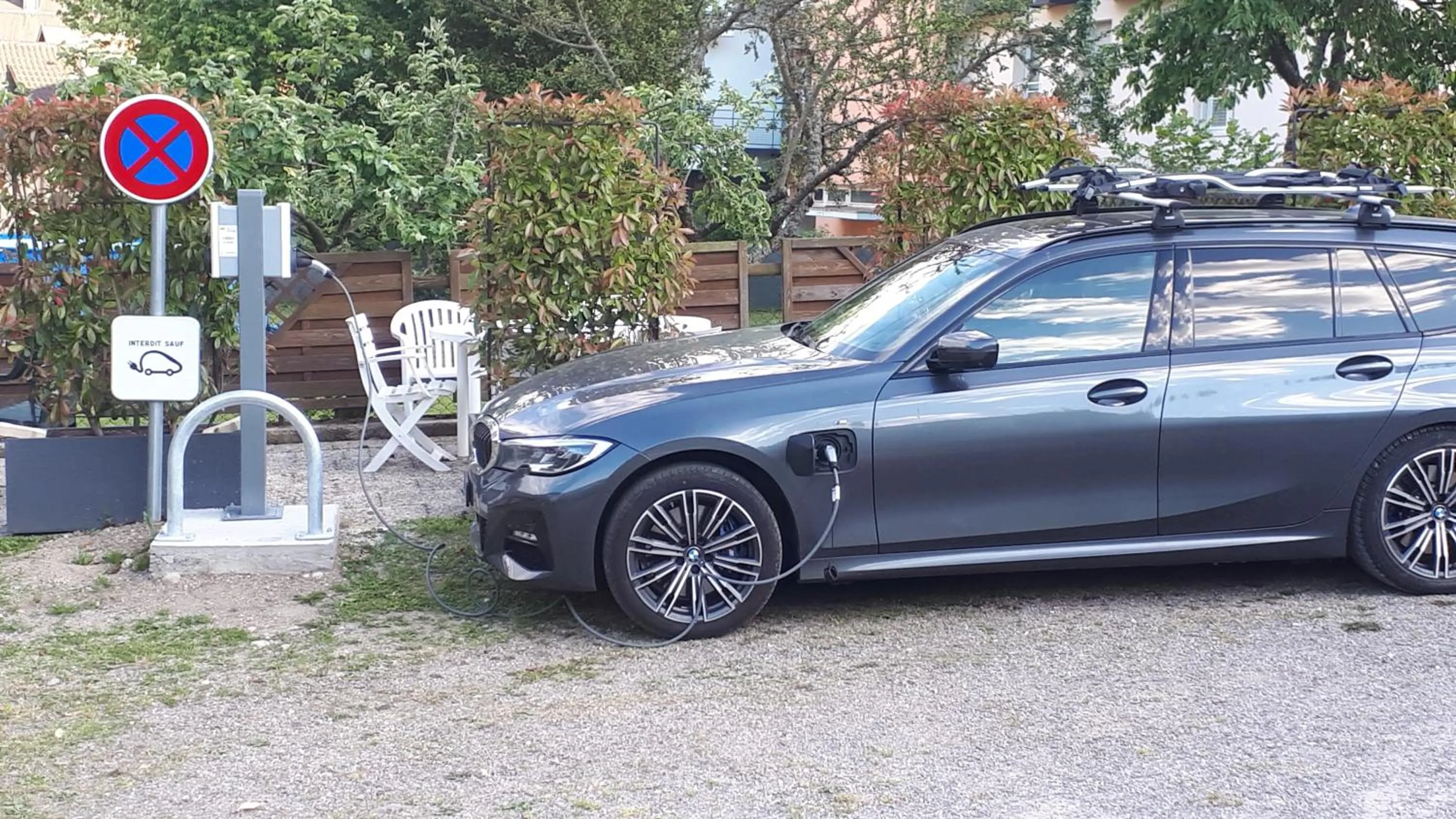 Patio in Hôtel Au Vieux Moulin