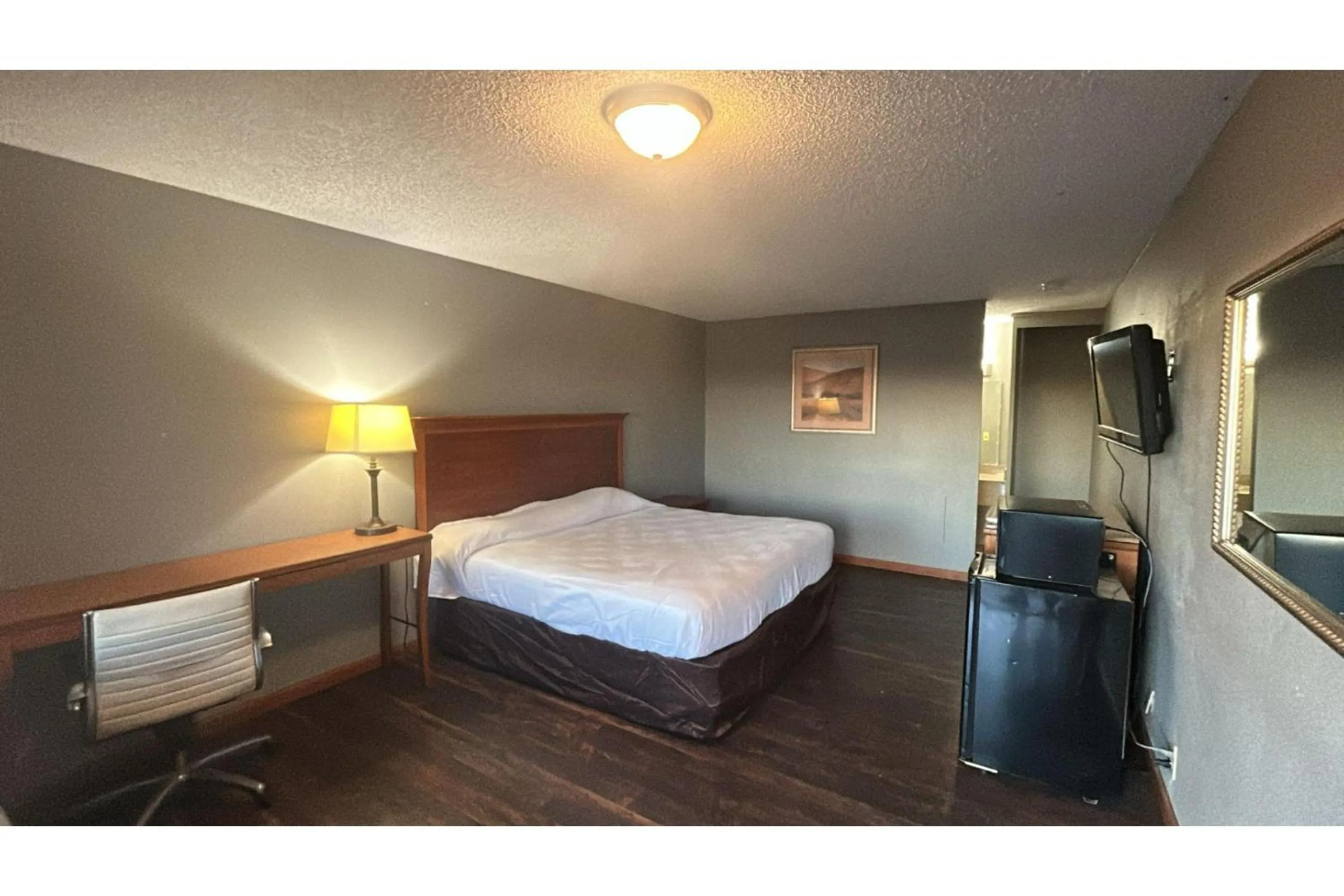 Bedroom, Bed in HiWay Inn Express Elk City Route 66