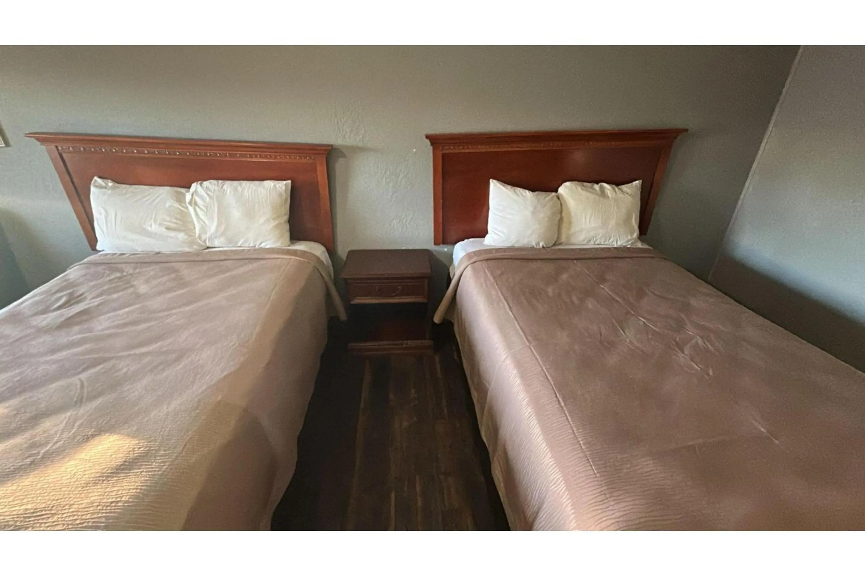 Bedroom, Bed in HiWay Inn Express Elk City Route 66