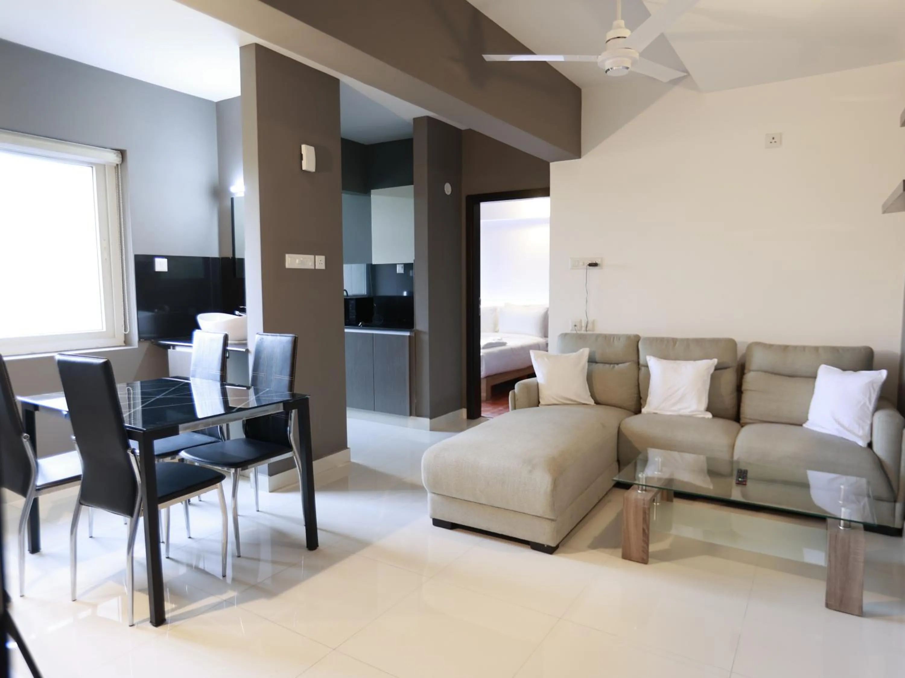 Living room in Transit Suites by GrandWest