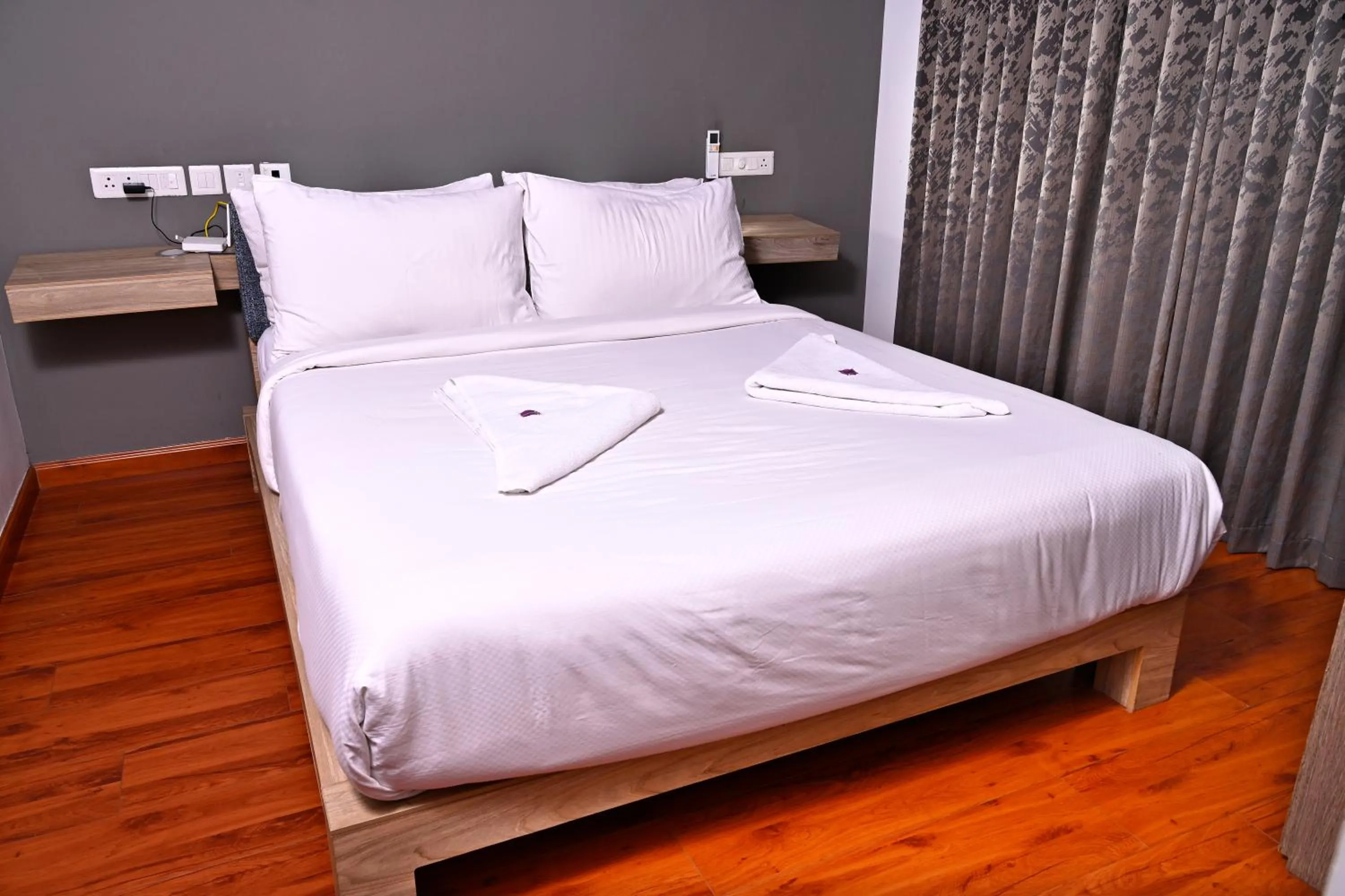 Bed in Transit Suites by GrandWest