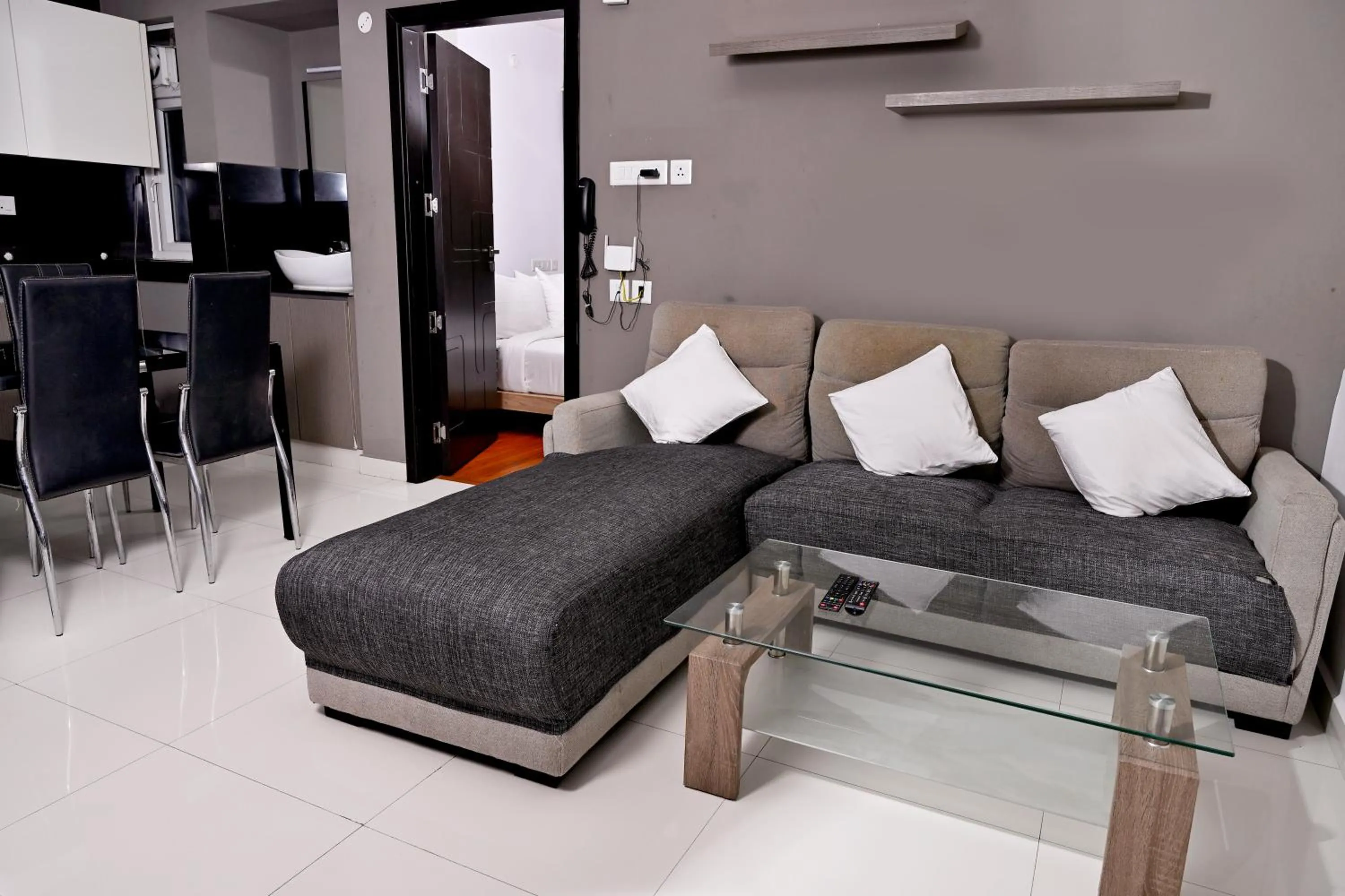 Kitchen or kitchenette in Transit Suites by GrandWest