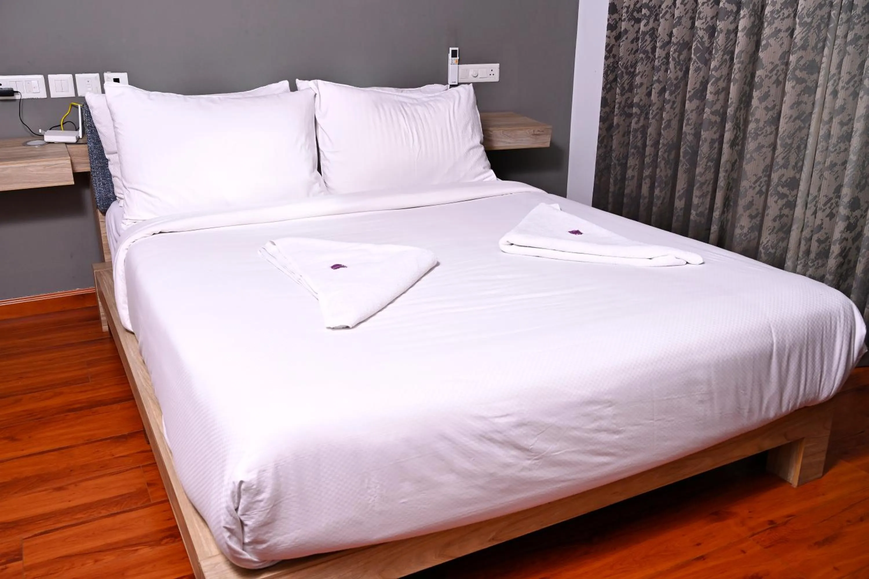 Bed in Transit Suites by GrandWest