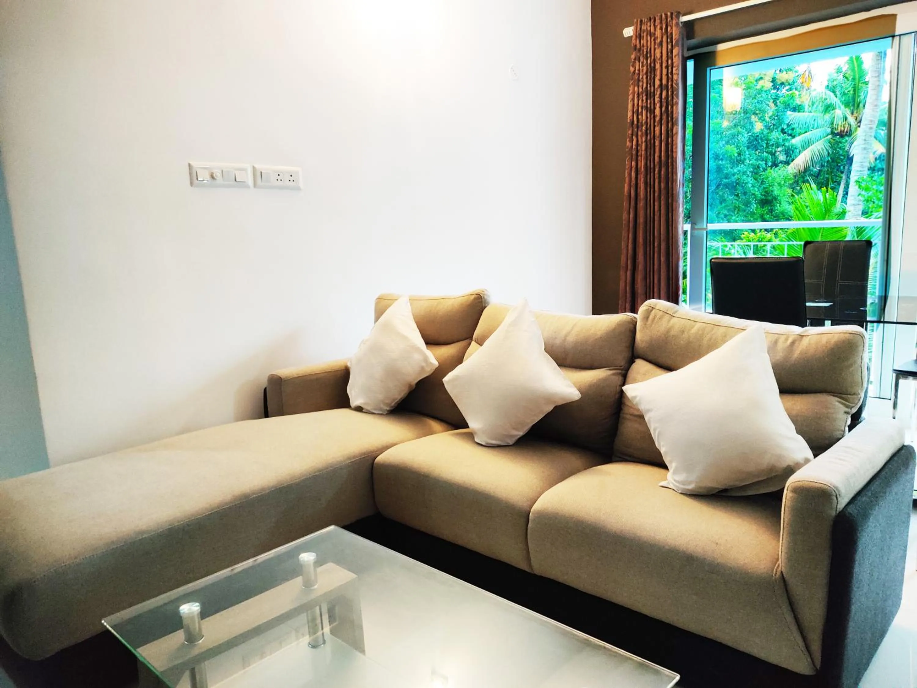 Living room in Transit Suites by GrandWest