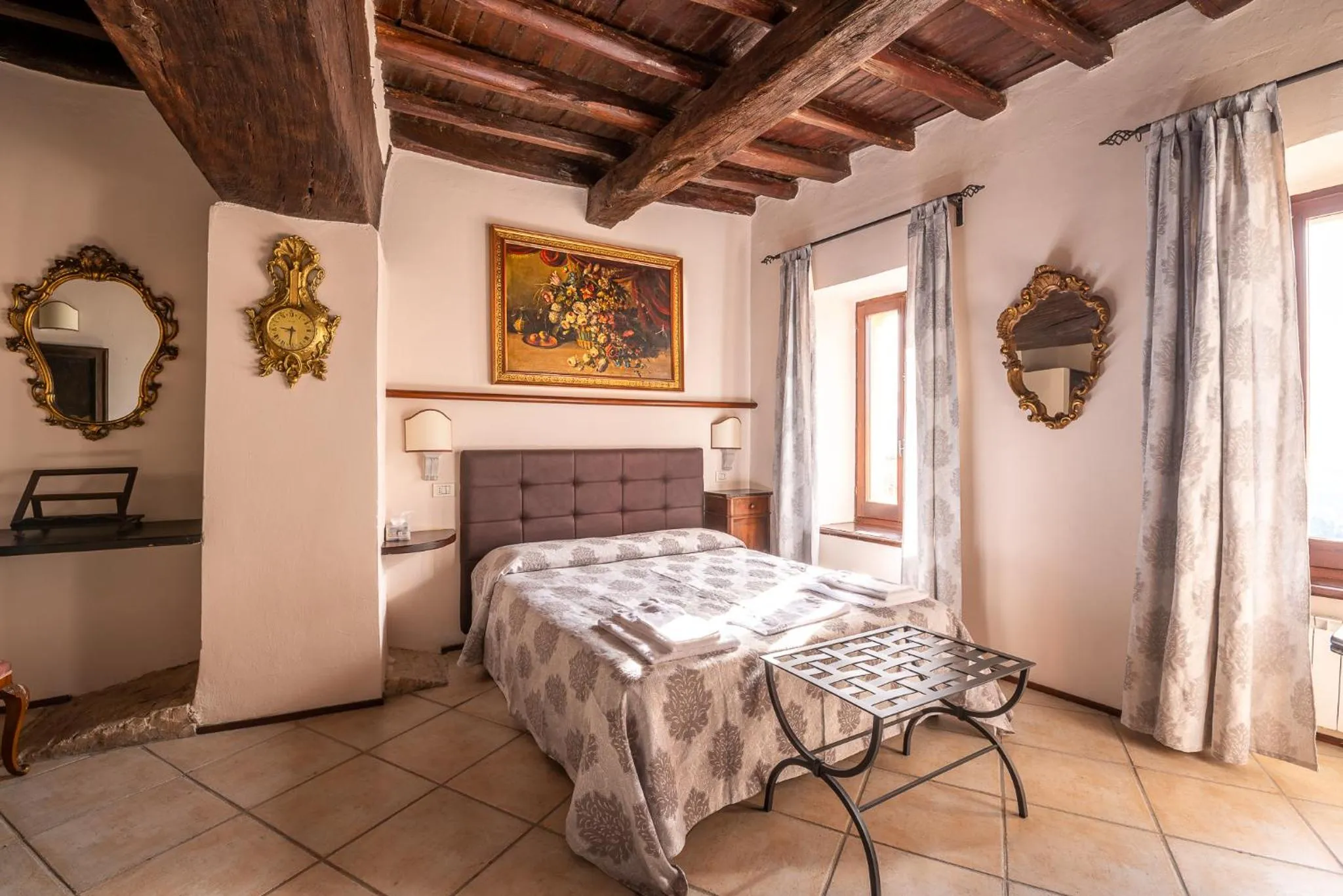 Bedroom, Bed in HOTEL TREVI Palazzo Natalini