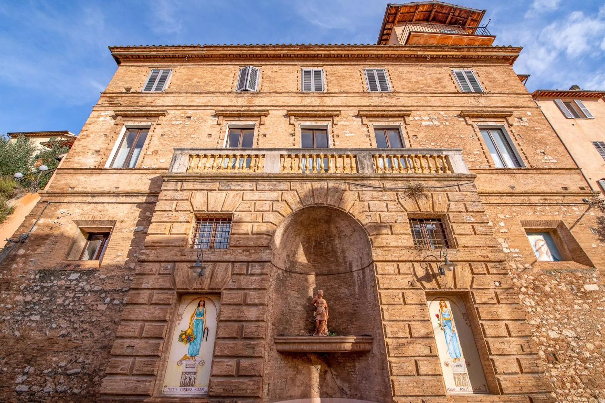 Property building in HOTEL TREVI Palazzo Natalini