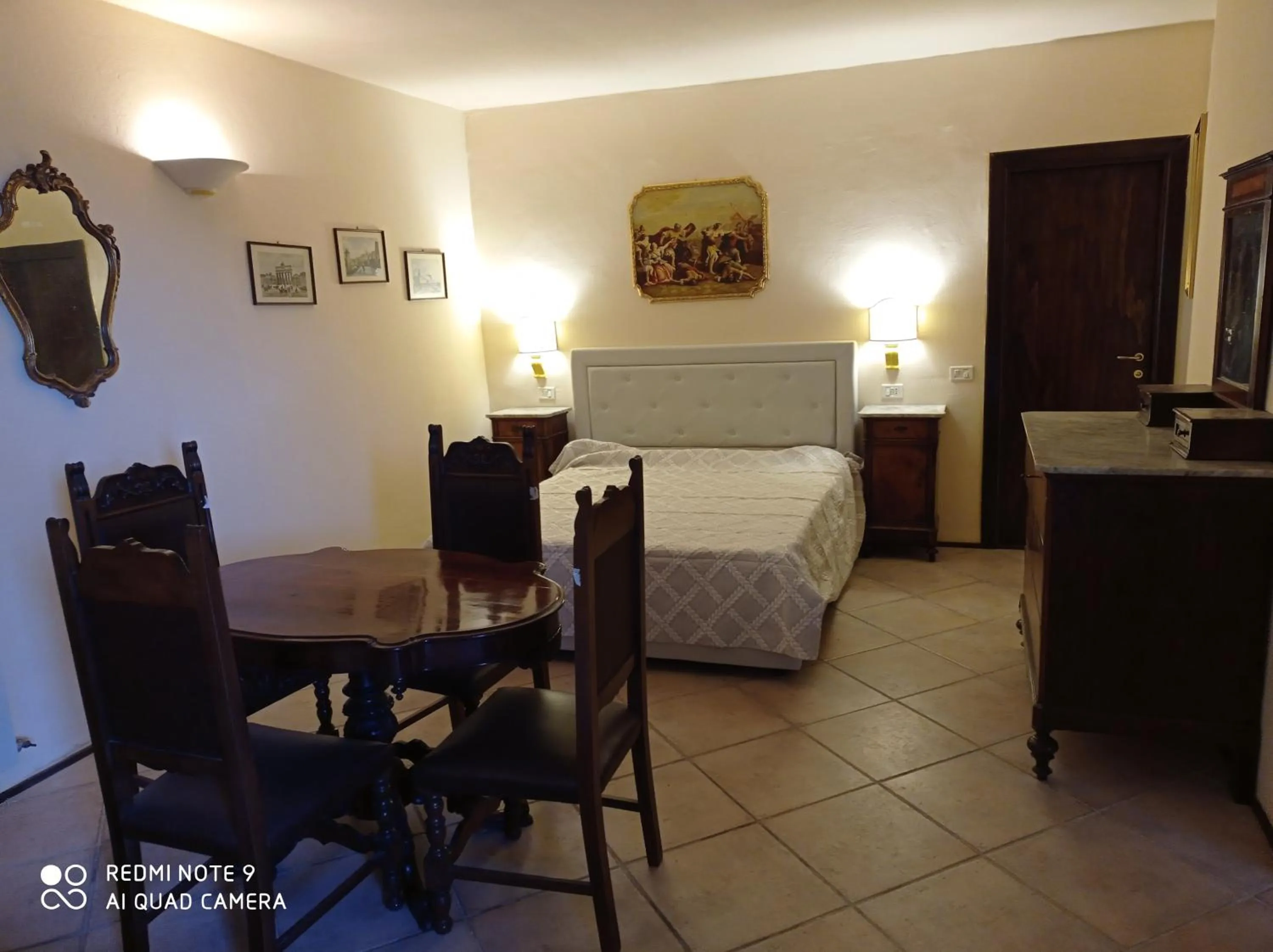 Photo of the whole room, Bed in HOTEL TREVI Palazzo Natalini