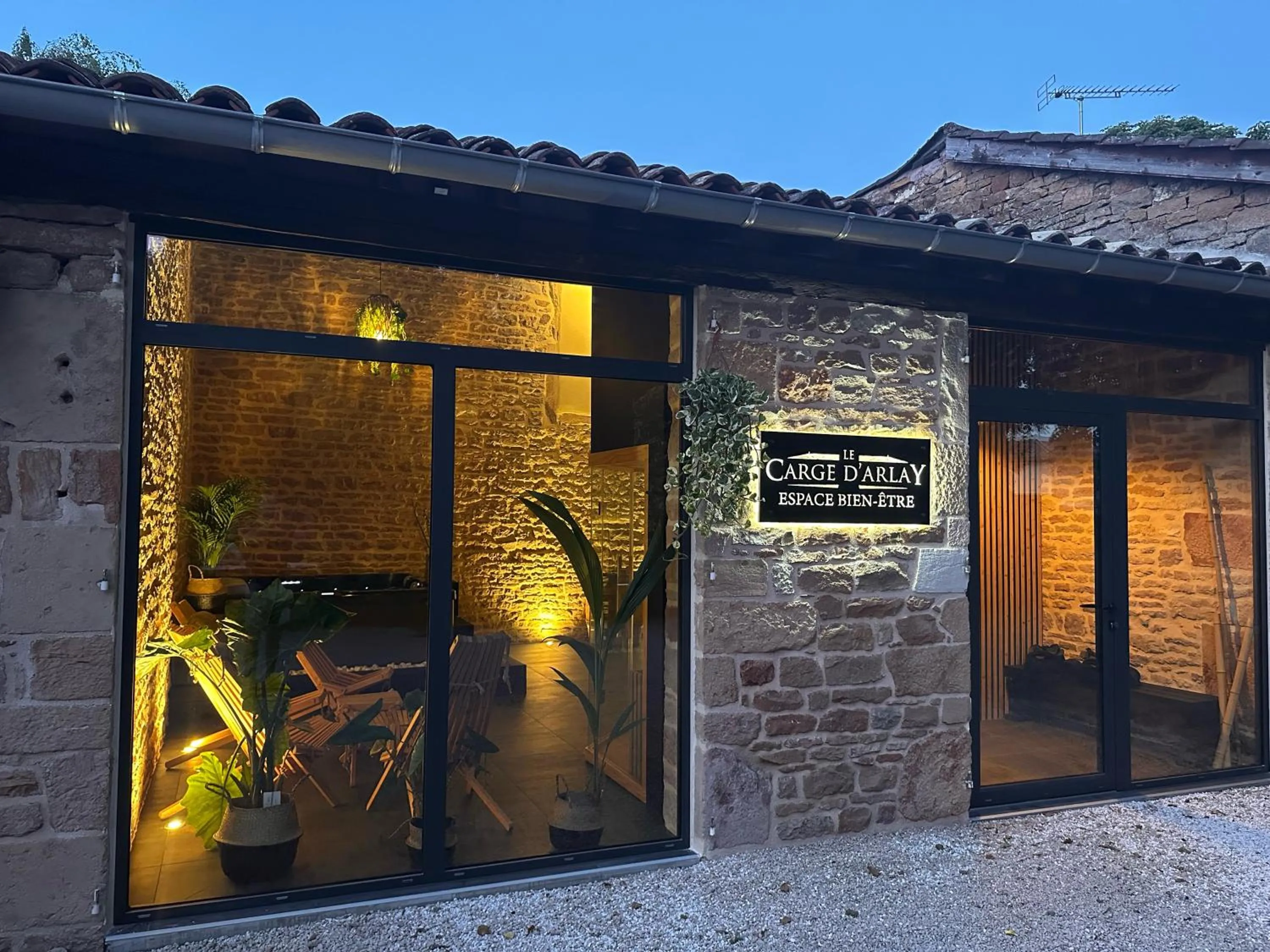 Hot Tub in LE GITE DU CARGE D'ARLAY