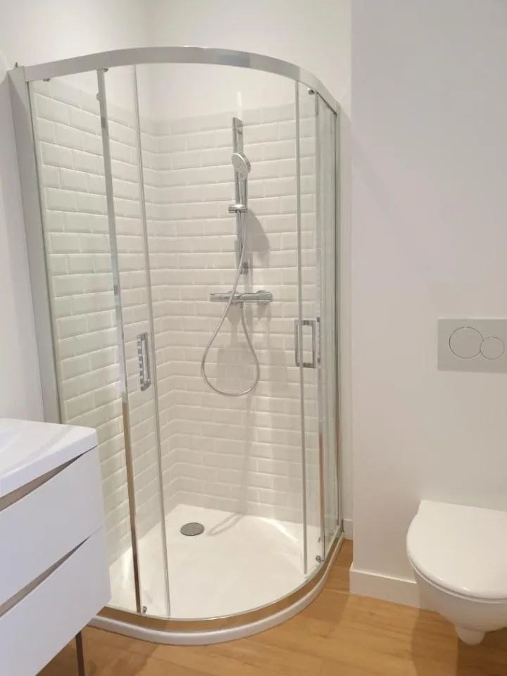 Shower in LE GITE DU CARGE D'ARLAY