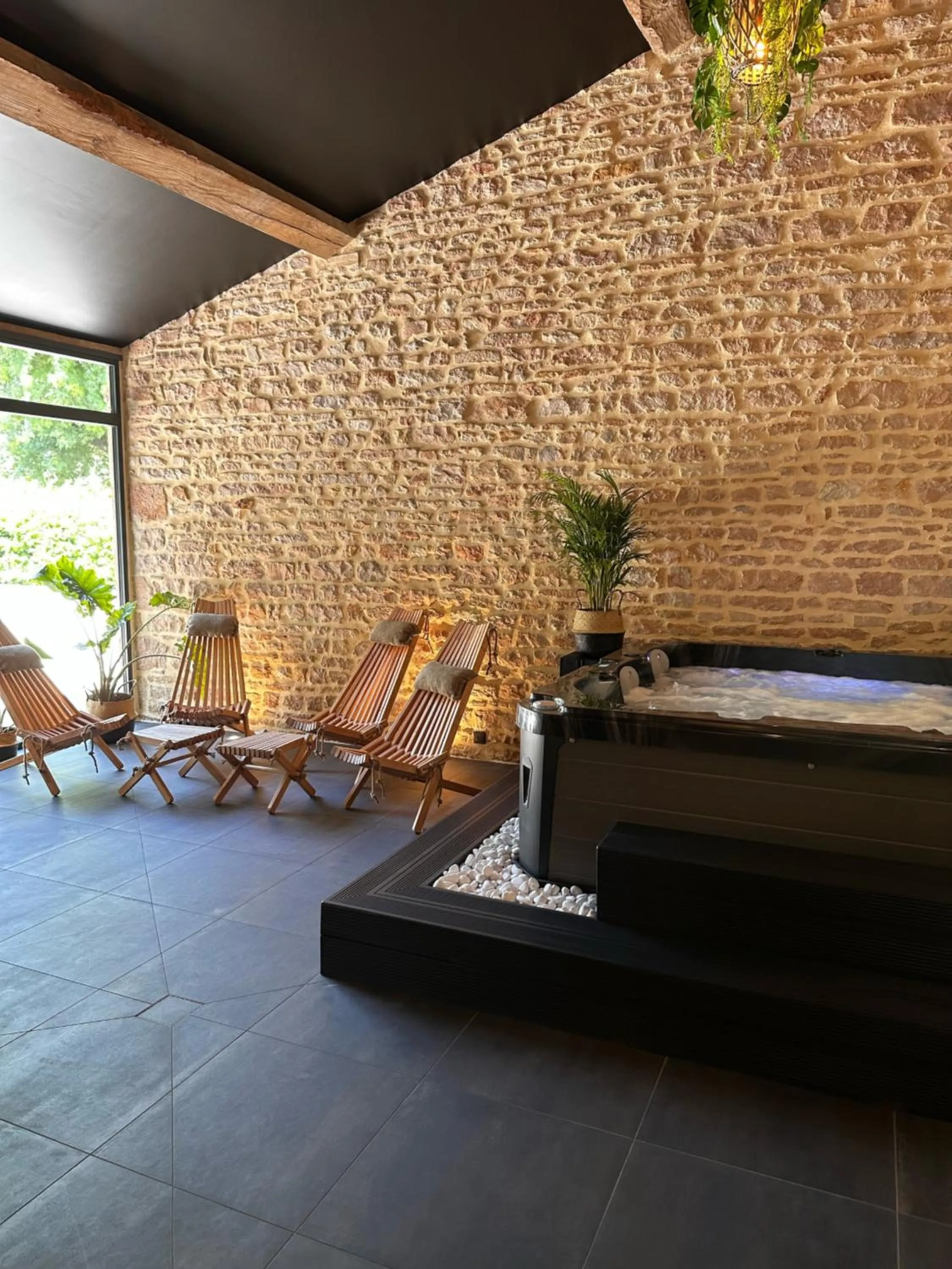 Hot Tub in LE GITE DU CARGE D'ARLAY