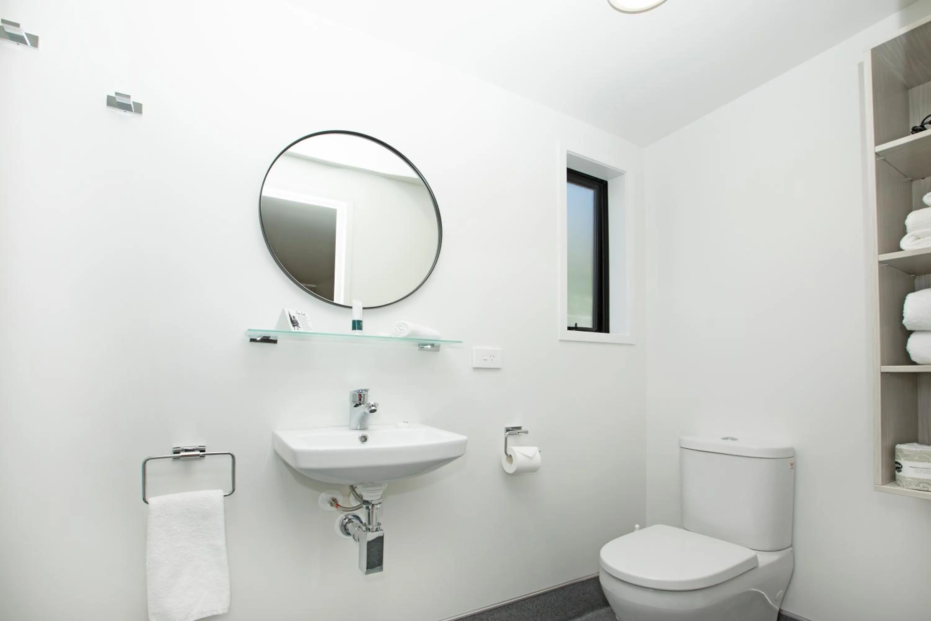 Bathroom in The Com Plex Motel