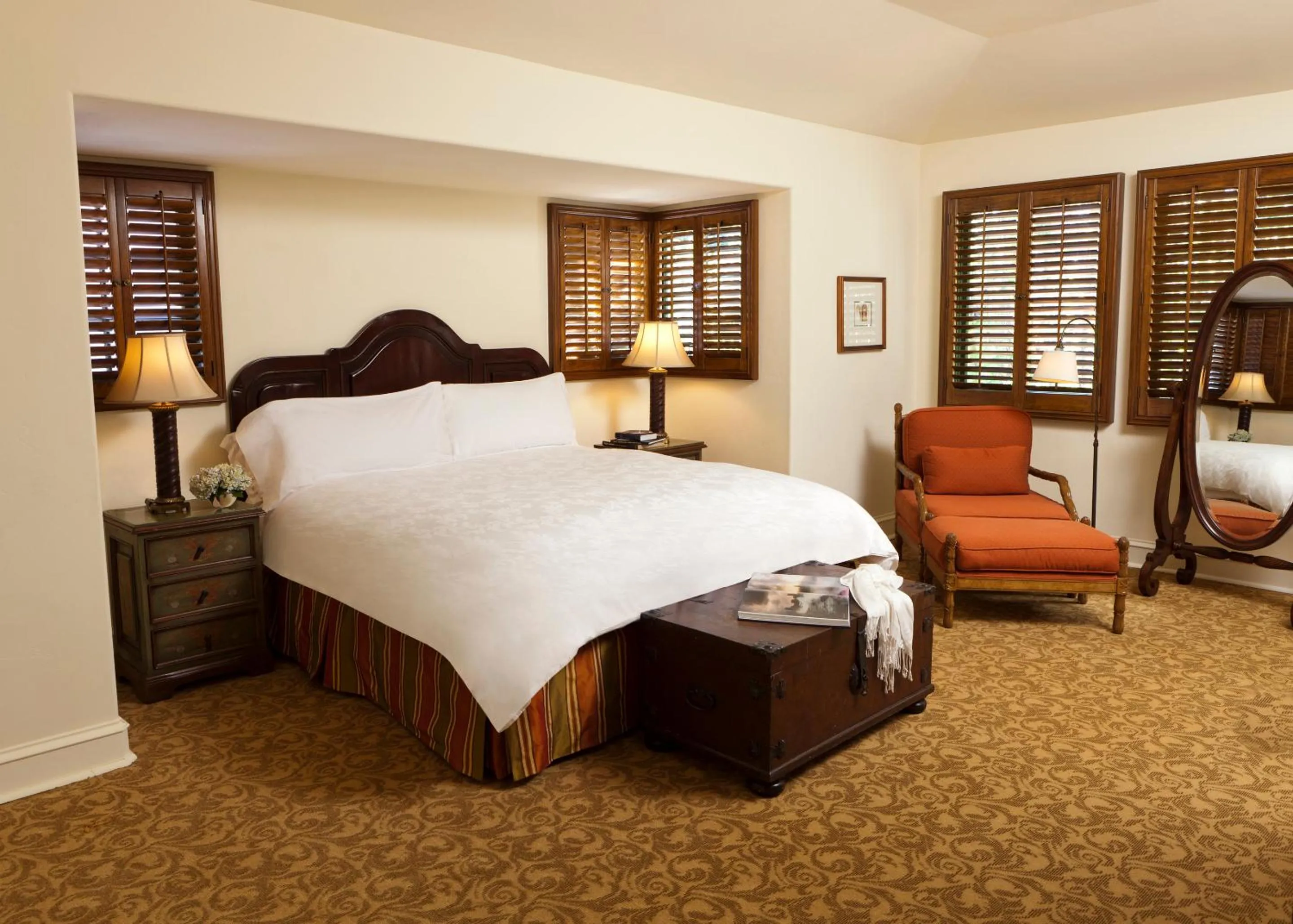 Bed in The Langham Huntington, Pasadena