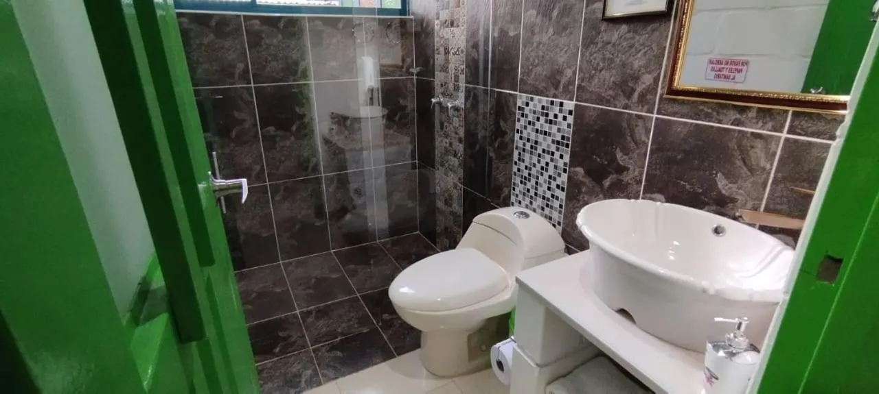 Shower in Finca San Miguel Filandia