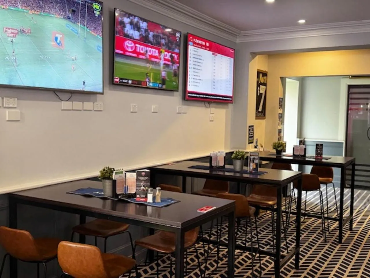 Restaurant/places to eat in Romano's Hotel & Suites Wagga Wagga