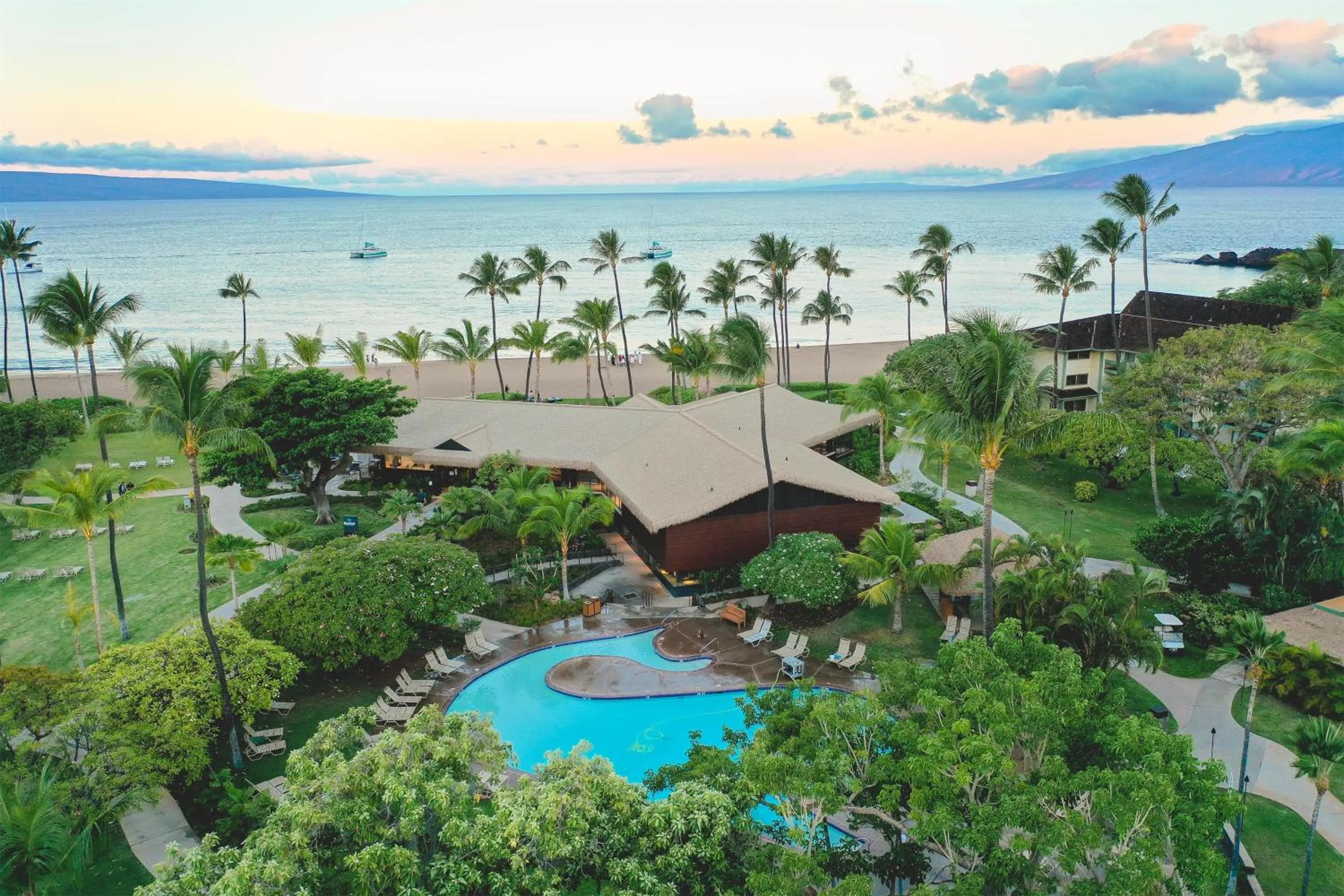 Pool view in OUTRIGGER Kāʻanapali Beach Resort