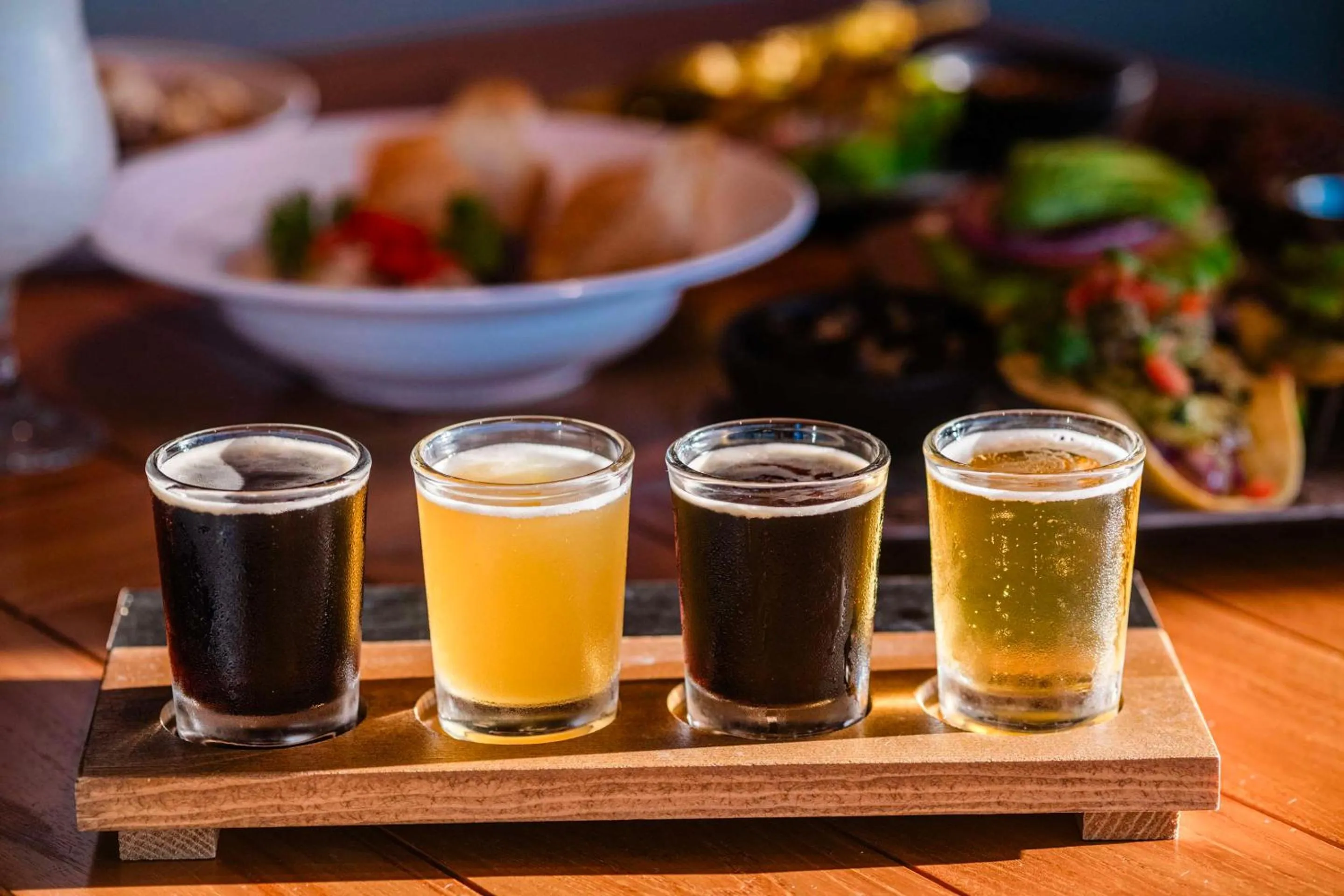 Food and drinks in OUTRIGGER Kāʻanapali Beach Resort