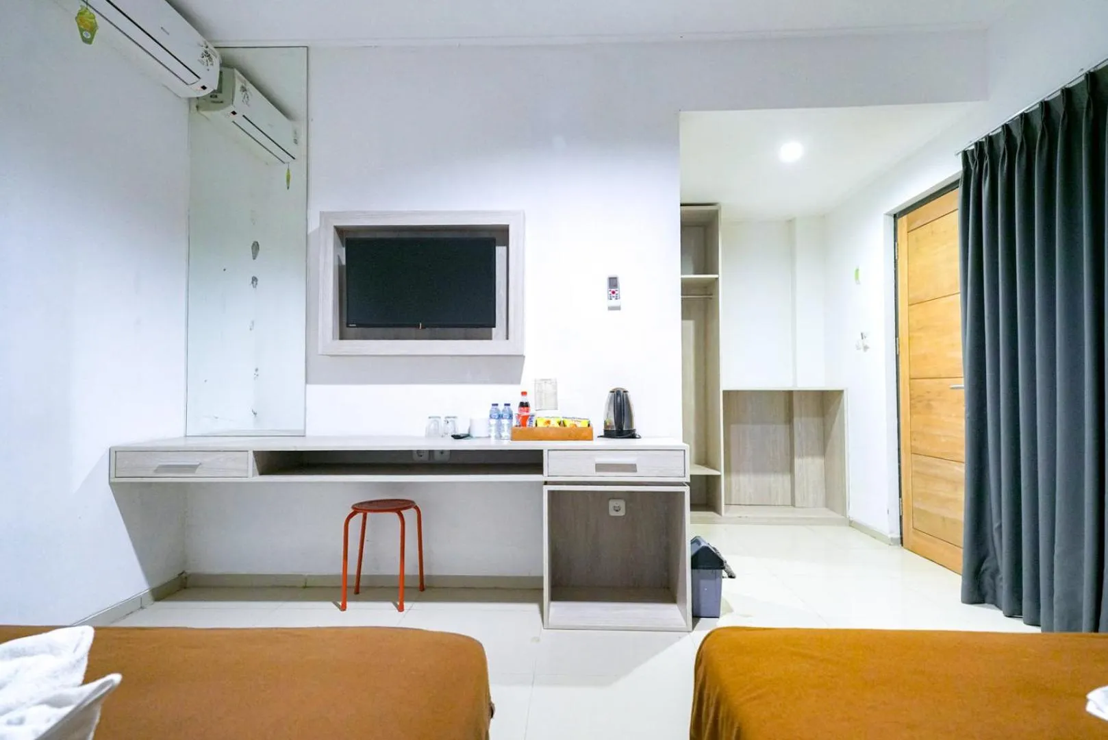 Bedroom, Bed in Urbanview Pecatu Residence Bali by RedDoorz