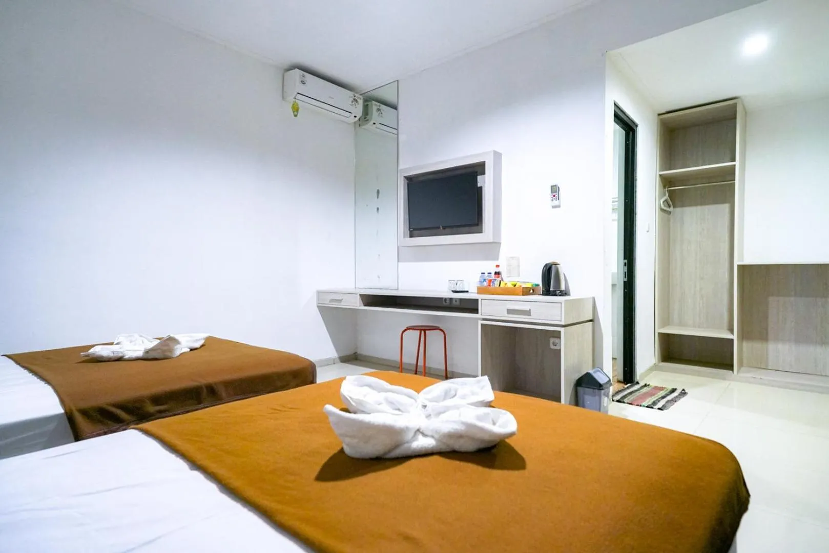 Bedroom, Bed in Urbanview Pecatu Residence Bali by RedDoorz