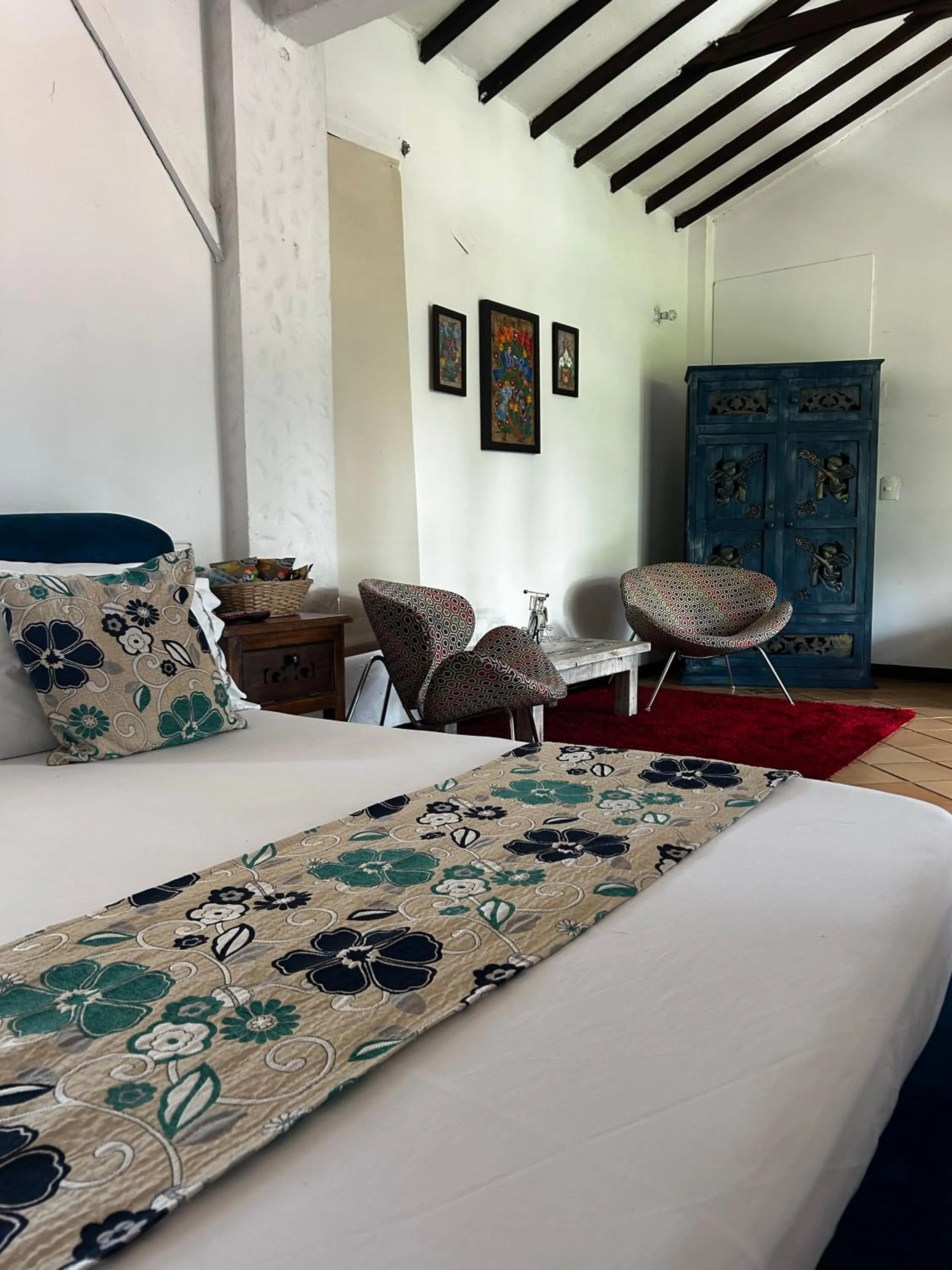 Photo of the whole room, Bed in Villa Juana Hotel