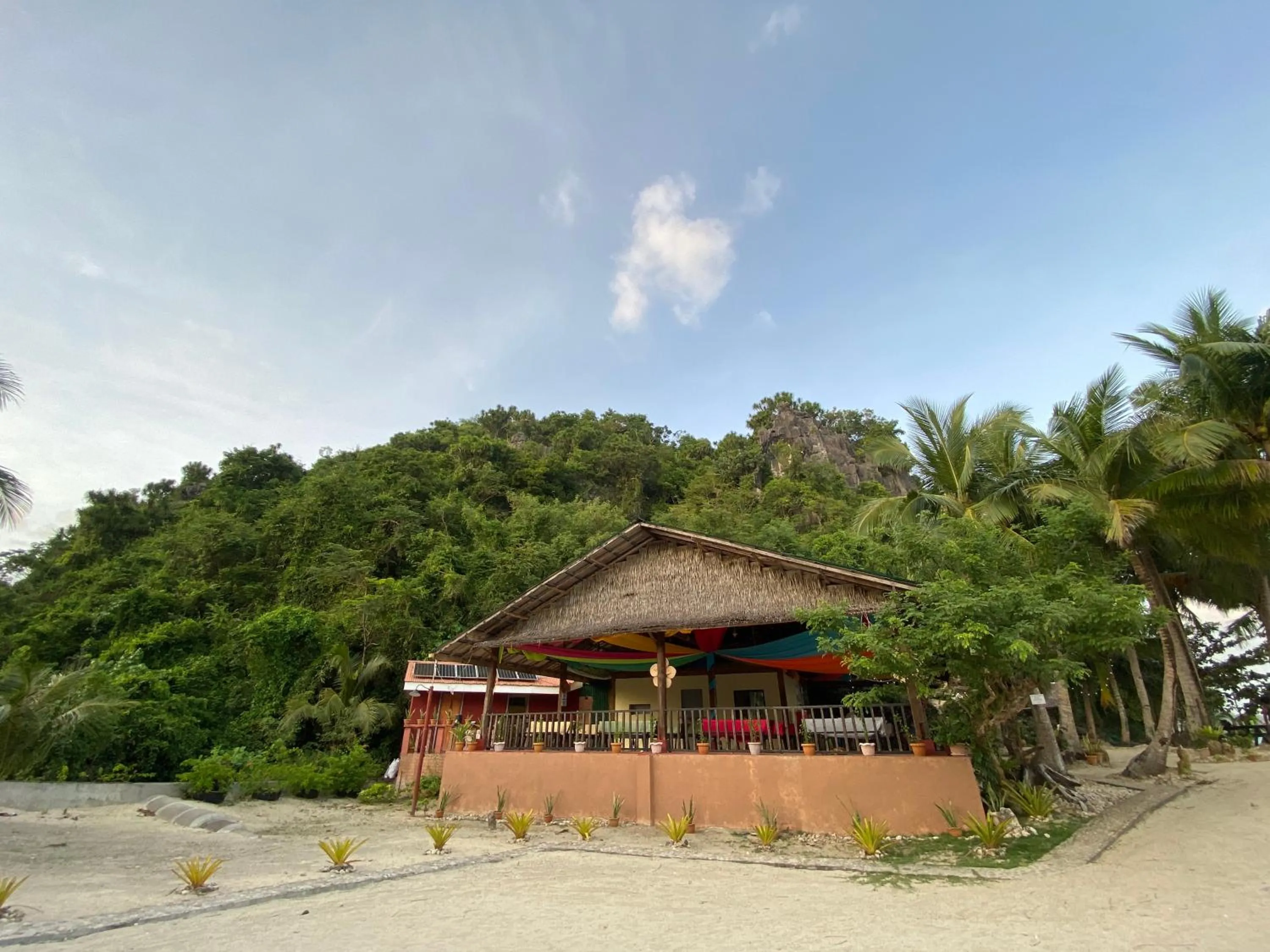 Restaurant/places to eat in Borawan Island Resort by Cocotel