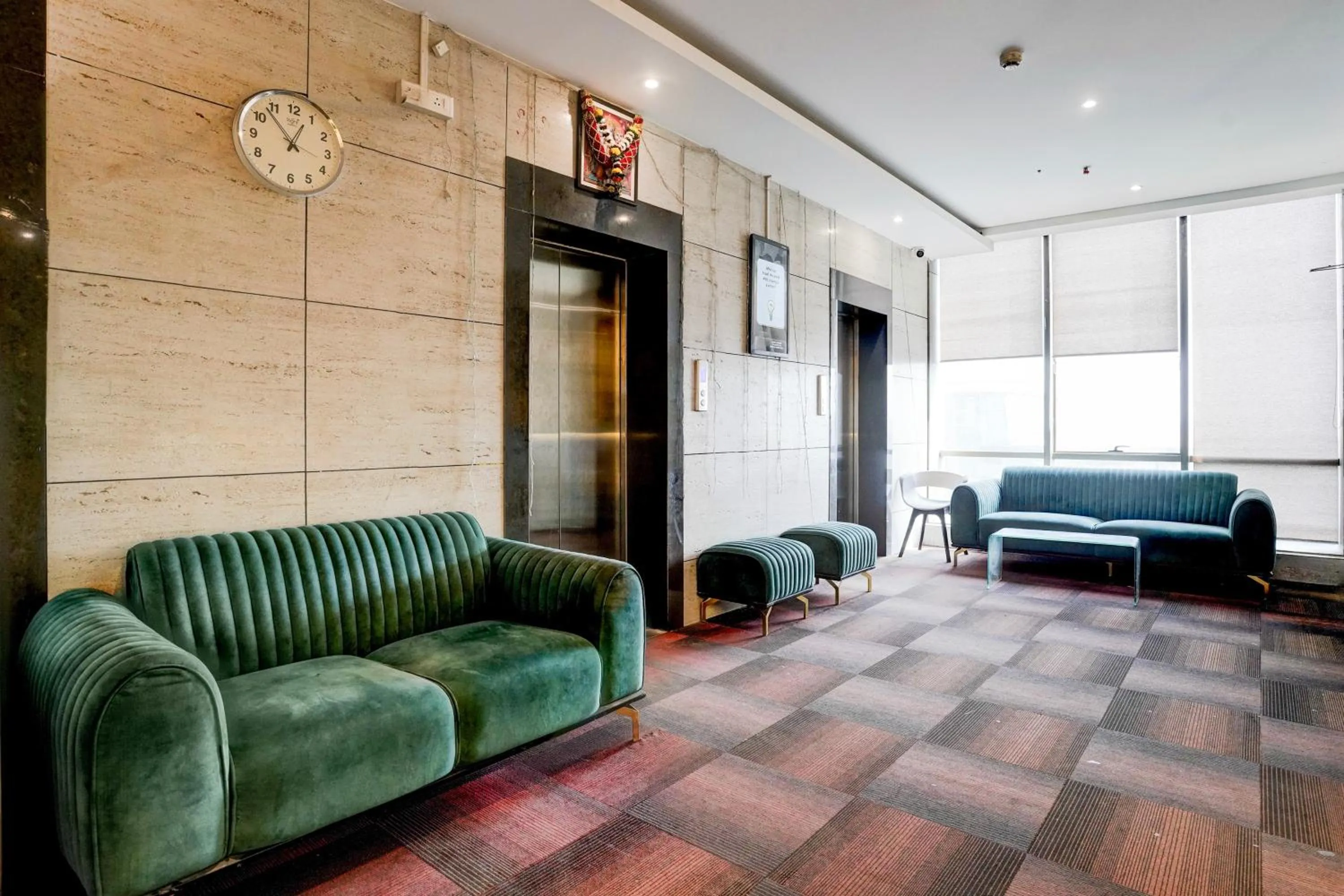 Lobby or reception in Super Townhouse PBG Mall Vashi