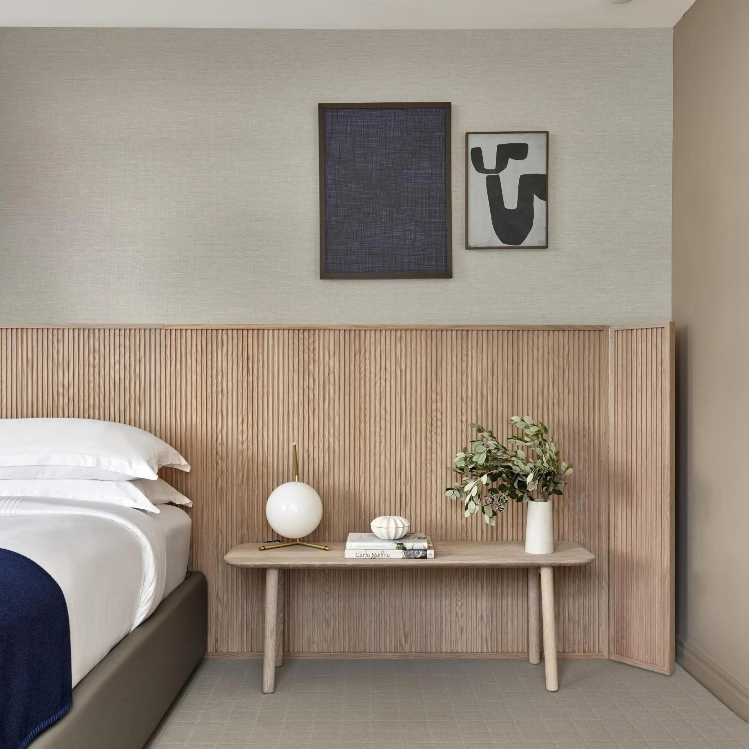 Bed in Hotel AKA Boston Common