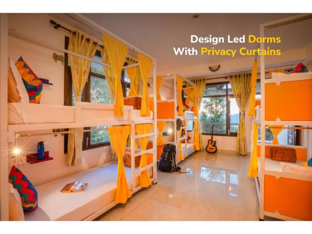 Bed in goSTOPS Mukteshwar