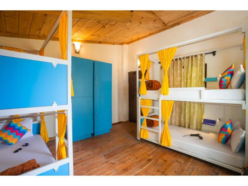 Bed in goSTOPS Mukteshwar