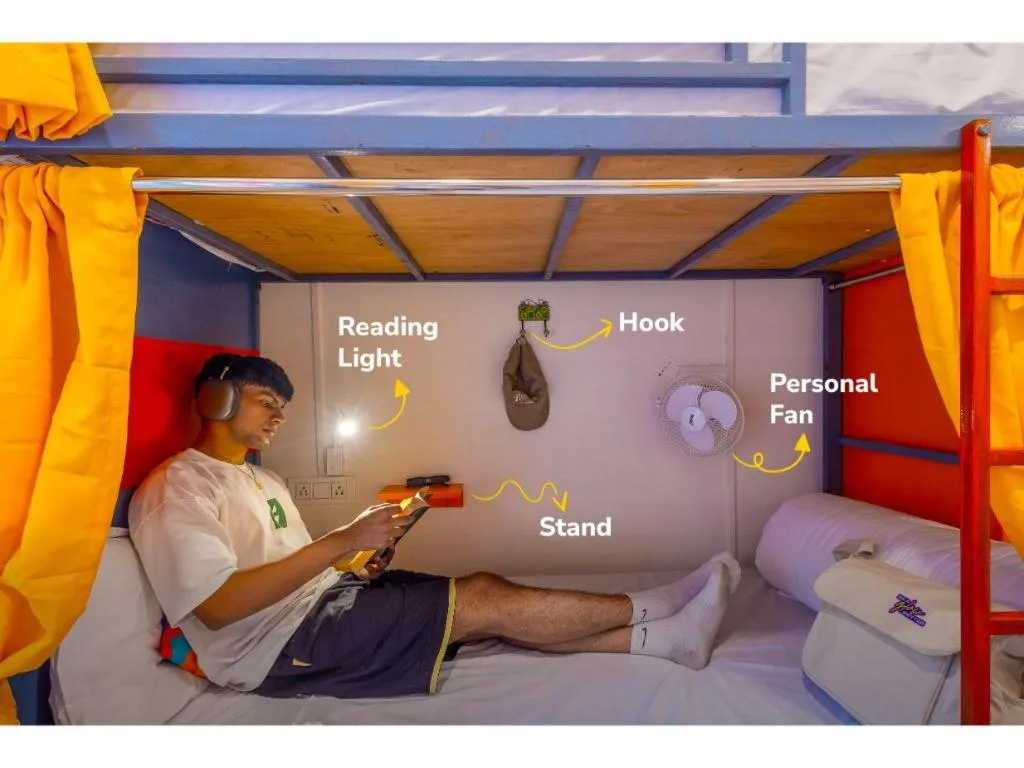 Bed in goSTOPS Mukteshwar