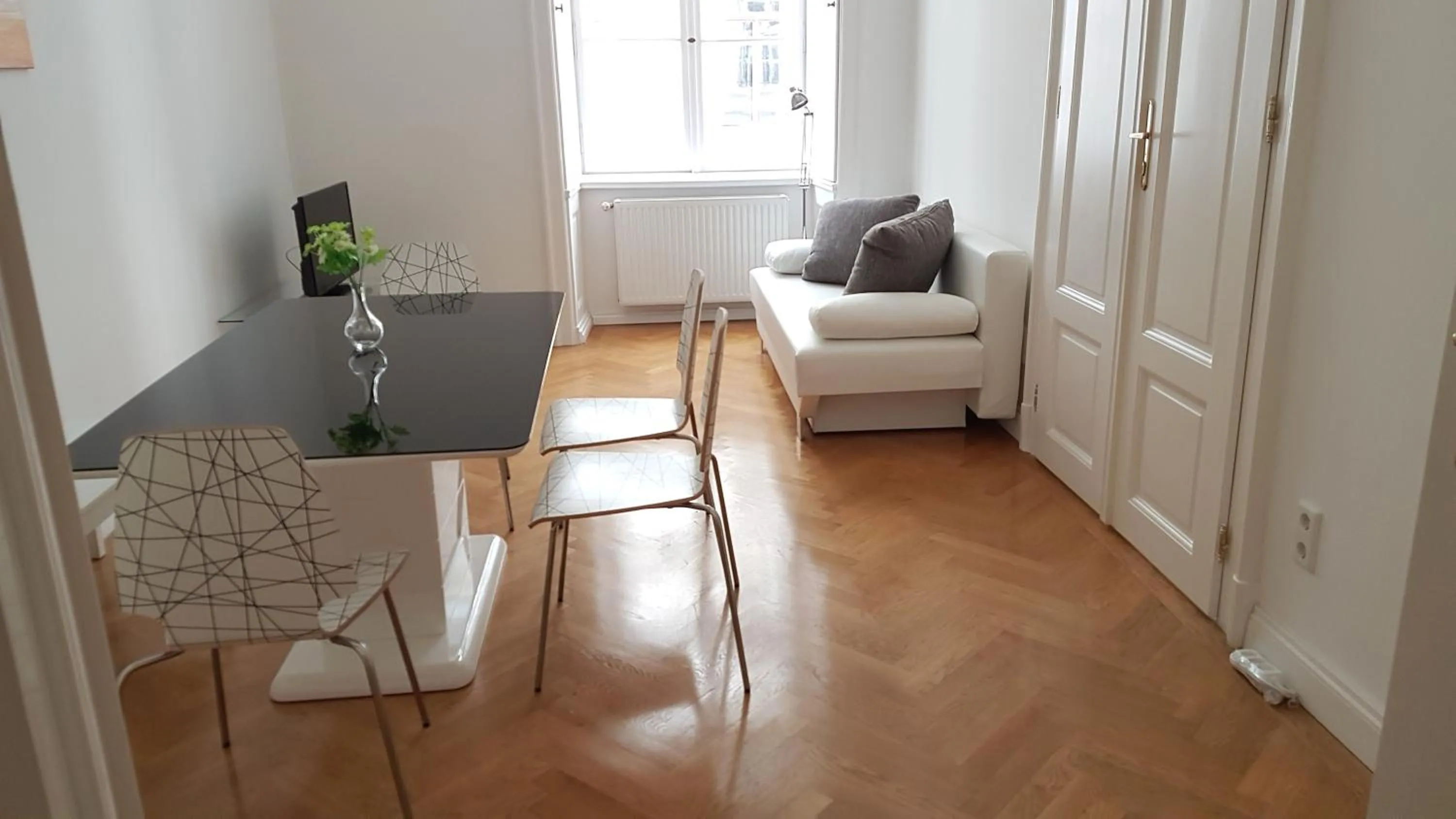 Seating area in Sobieski Stefansdom Apartments
