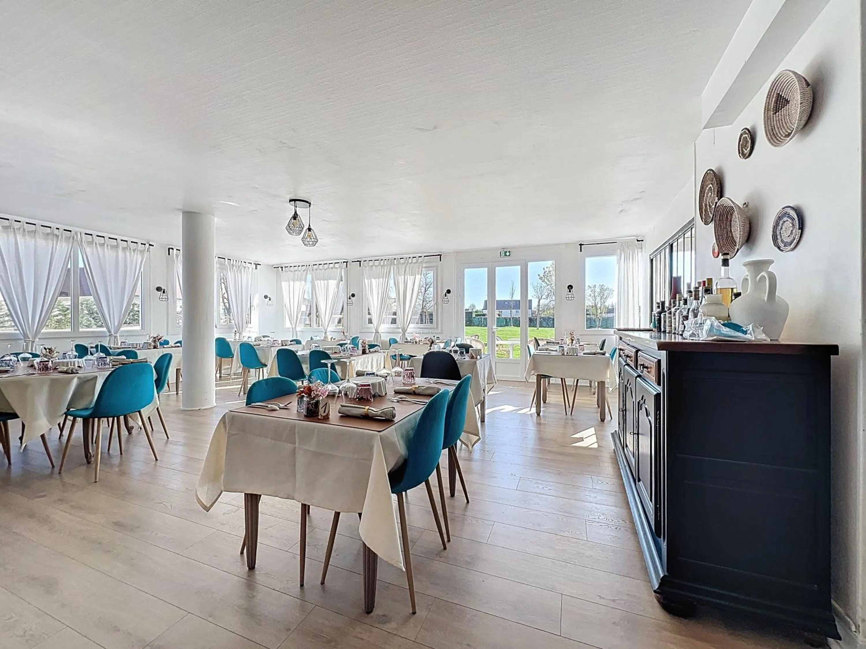 Restaurant/places to eat in Auberge la musardière