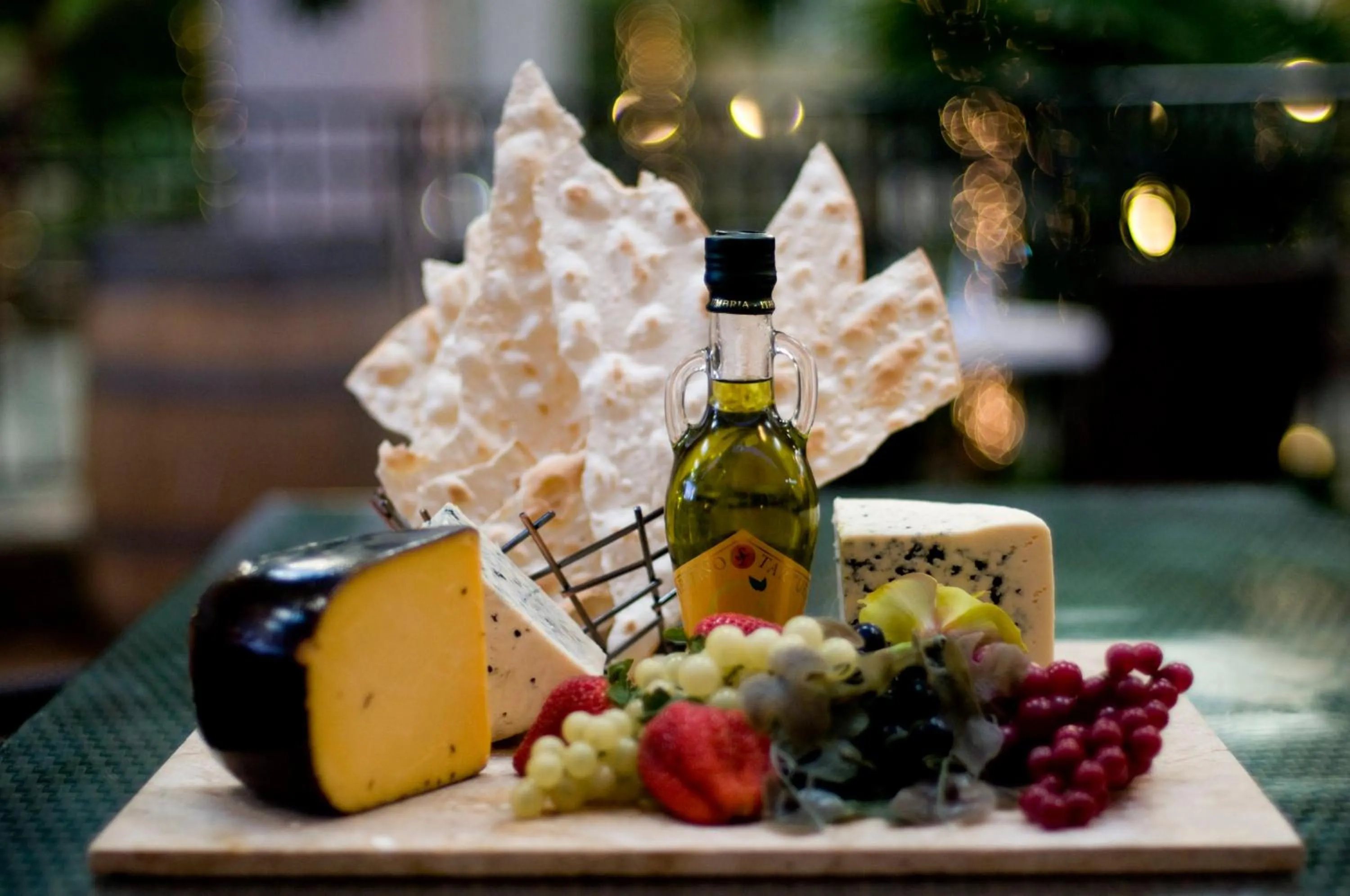 Restaurant/places to eat in Concord Plaza Hotel