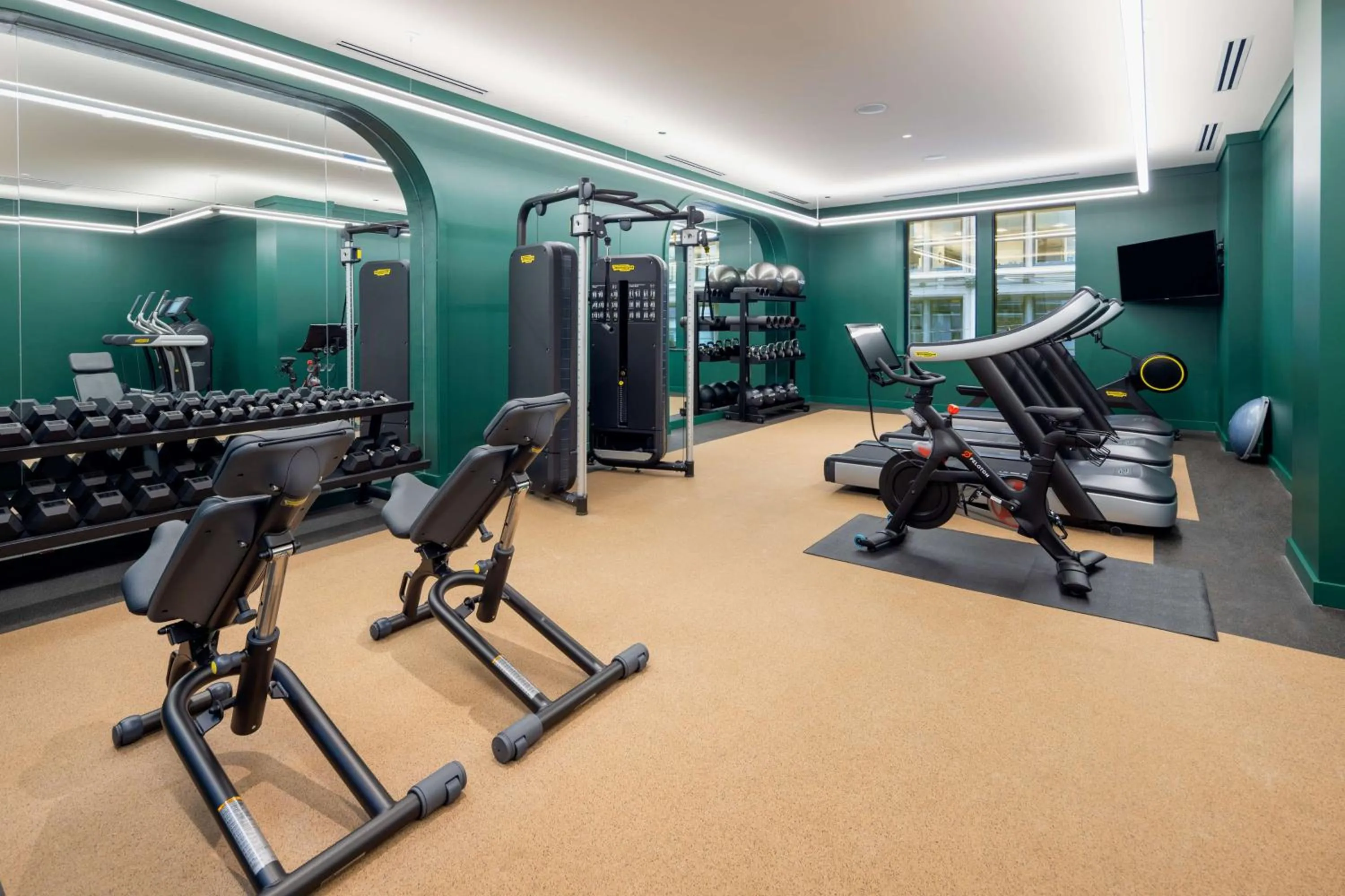 Fitness centre/facilities in Canopy By Hilton Chicago Central Loop